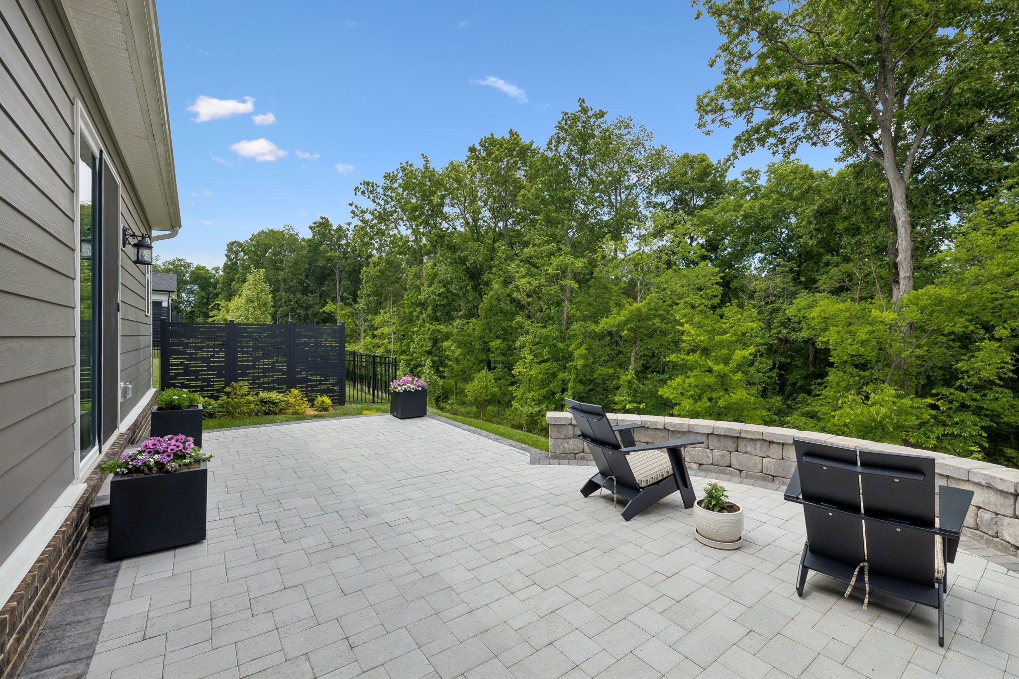 4044 Rosa Dr