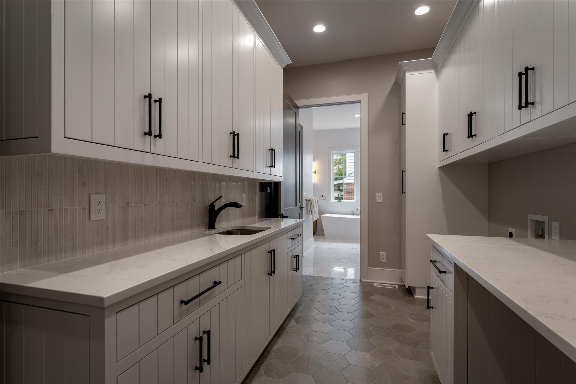 3618 General Bate Dr