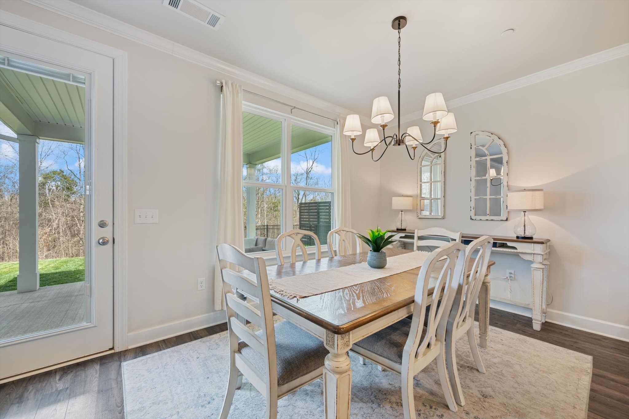 4056 Rosa Dr