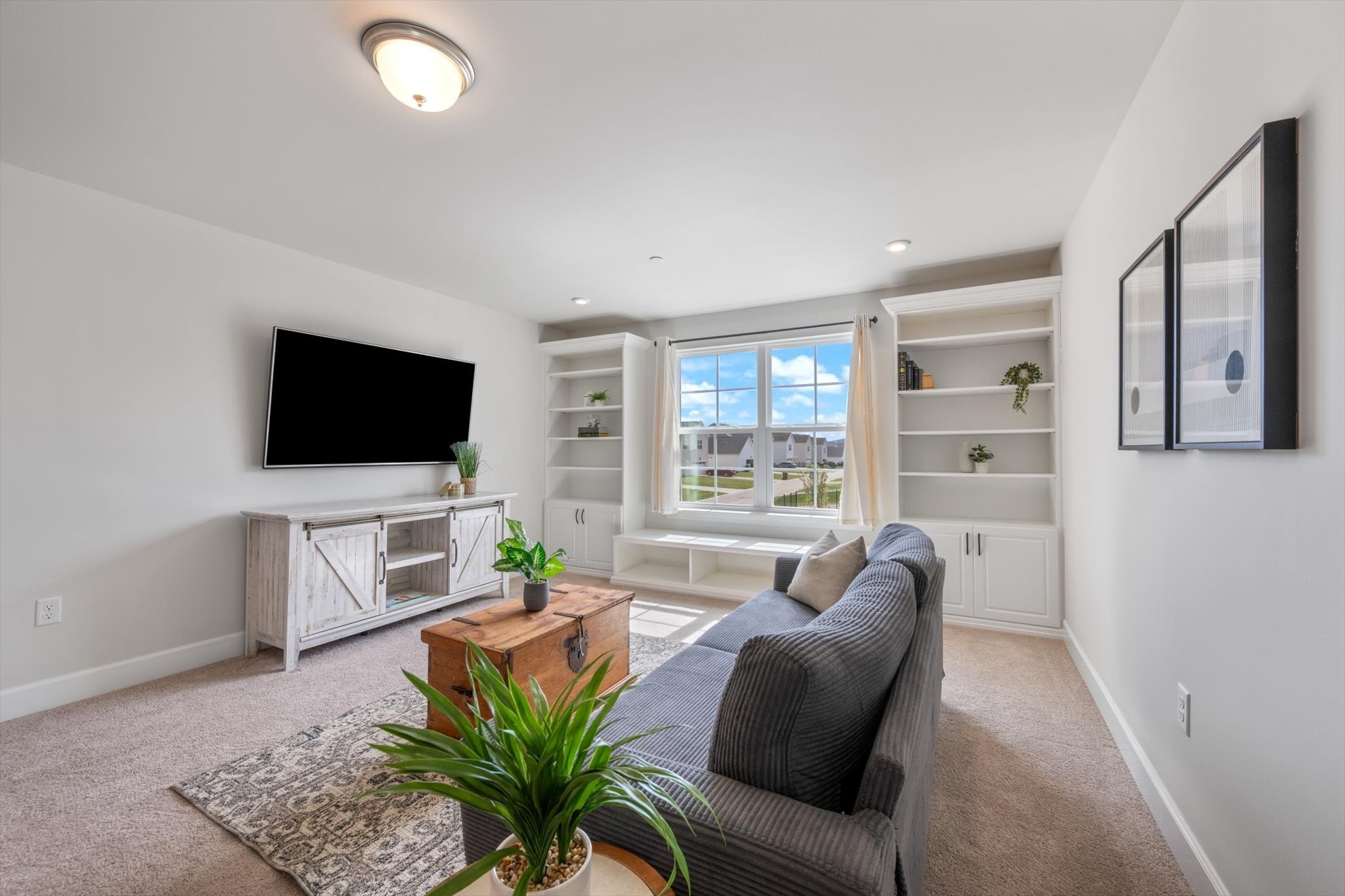 4056 Rosa Dr