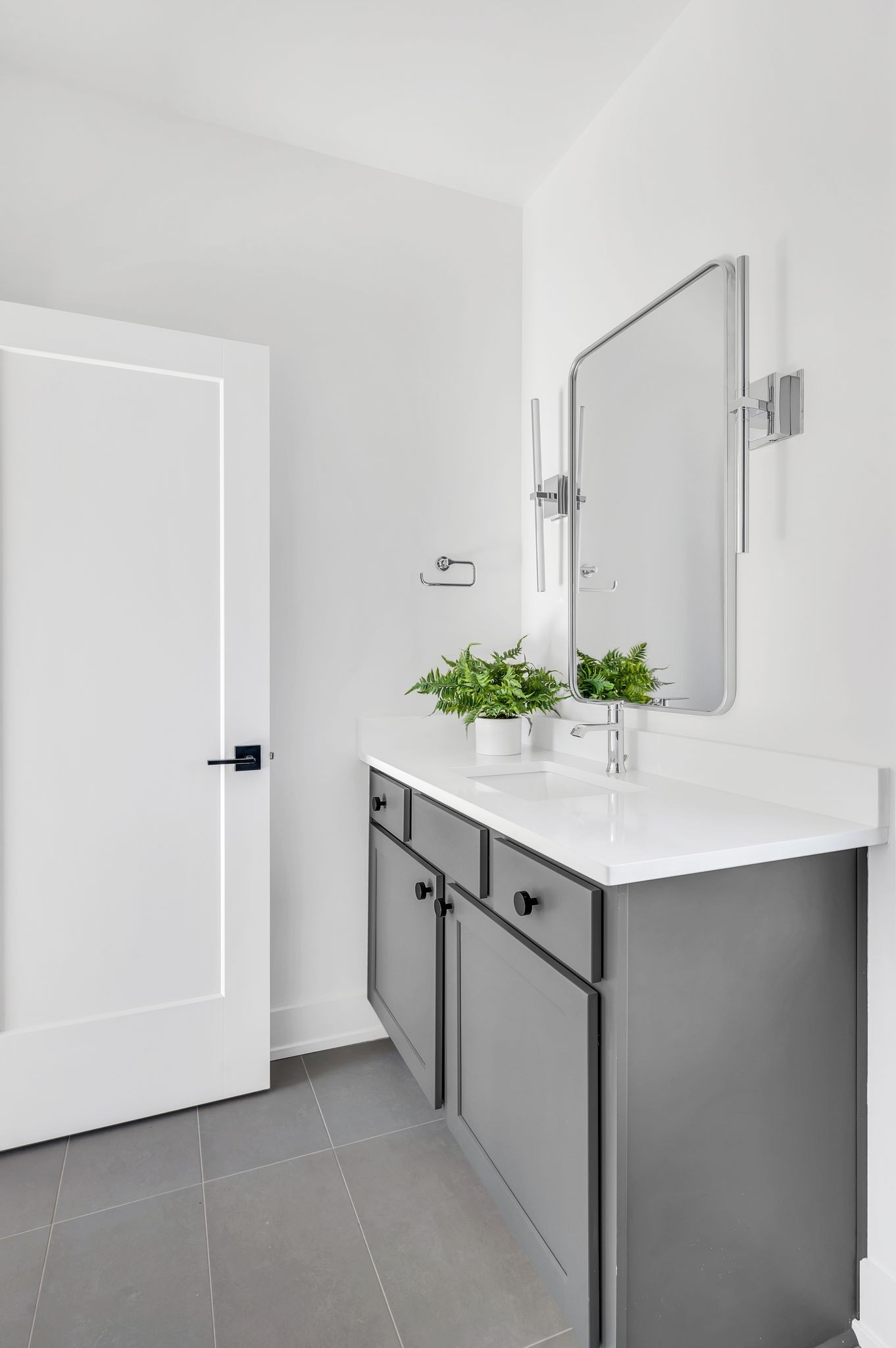 16B Willis St