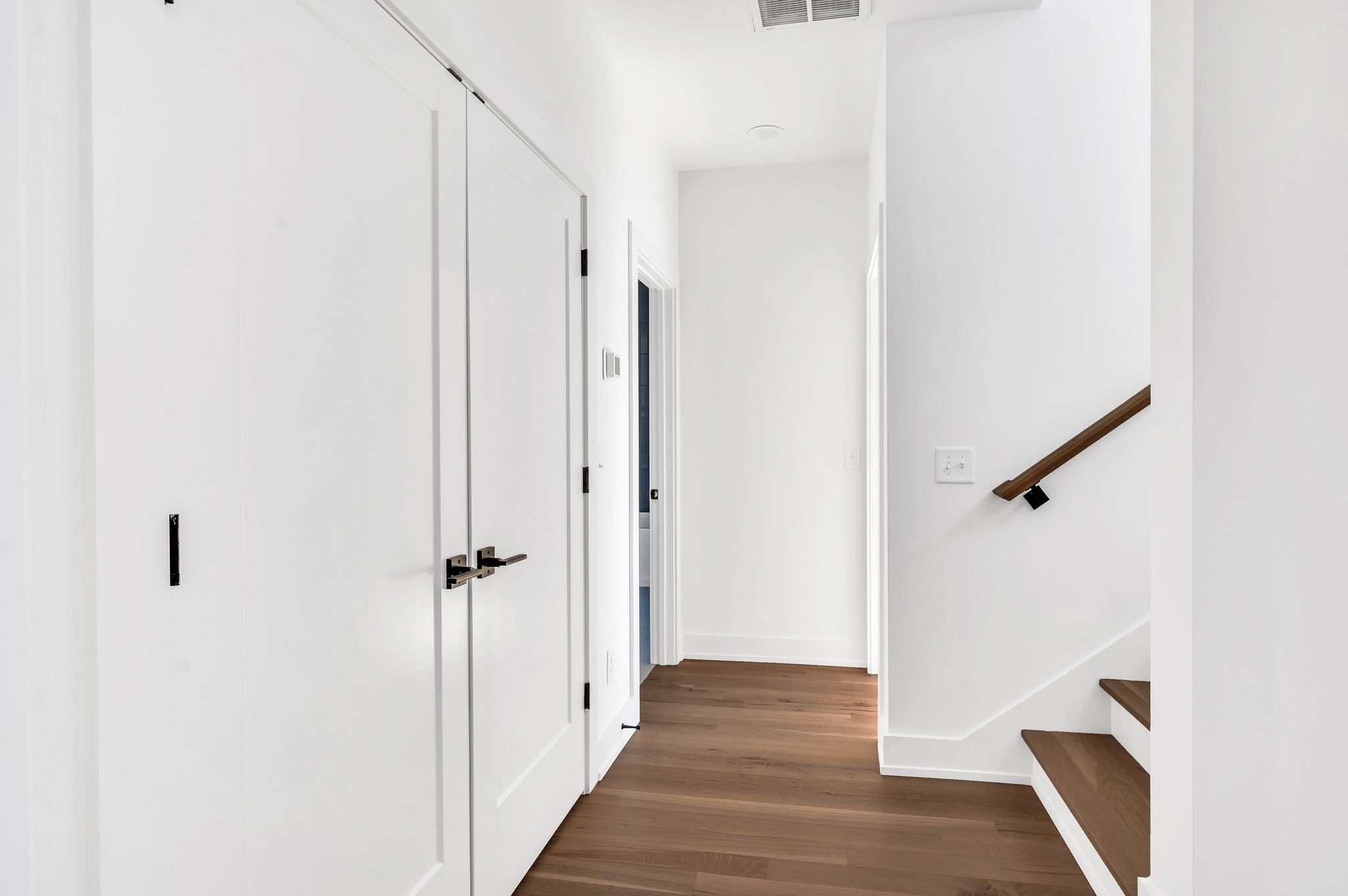16B Willis St