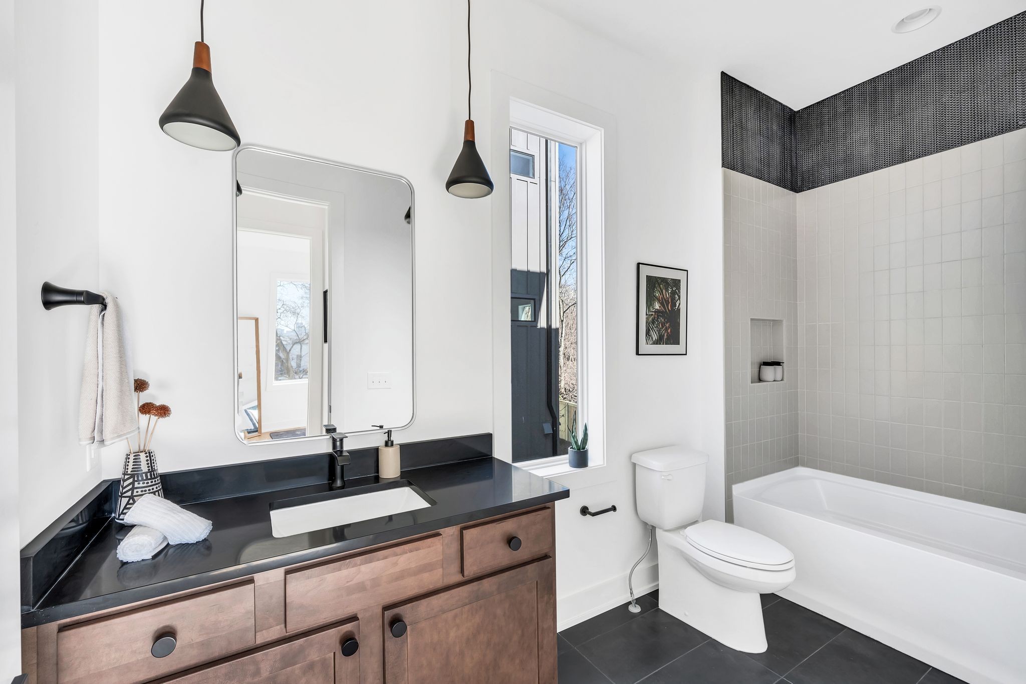16B Willis St