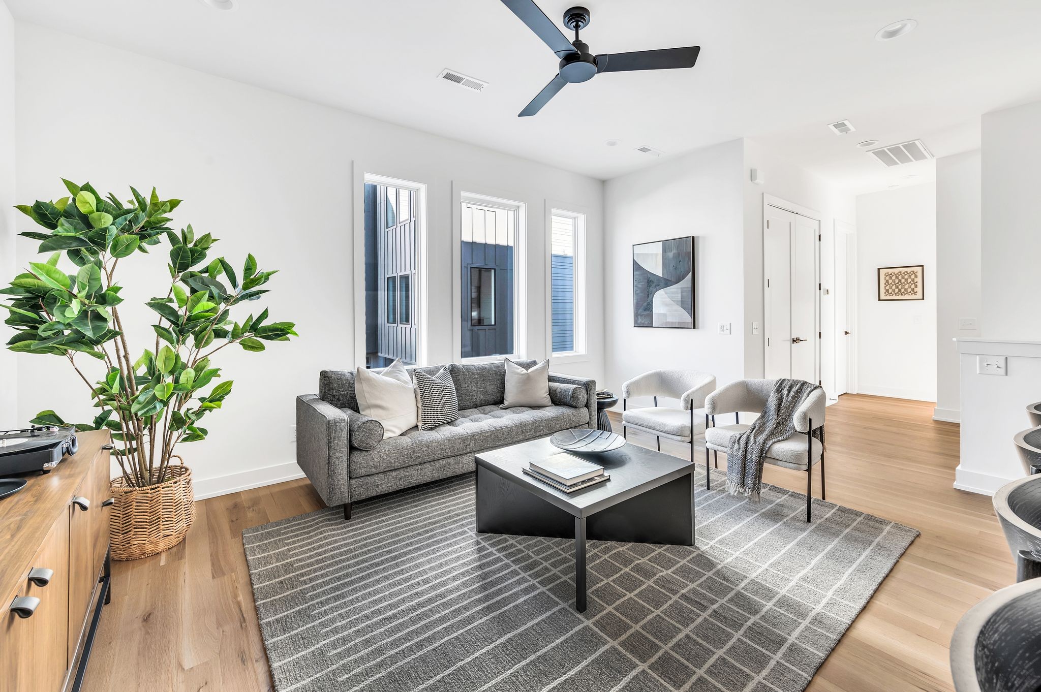 16B Willis St