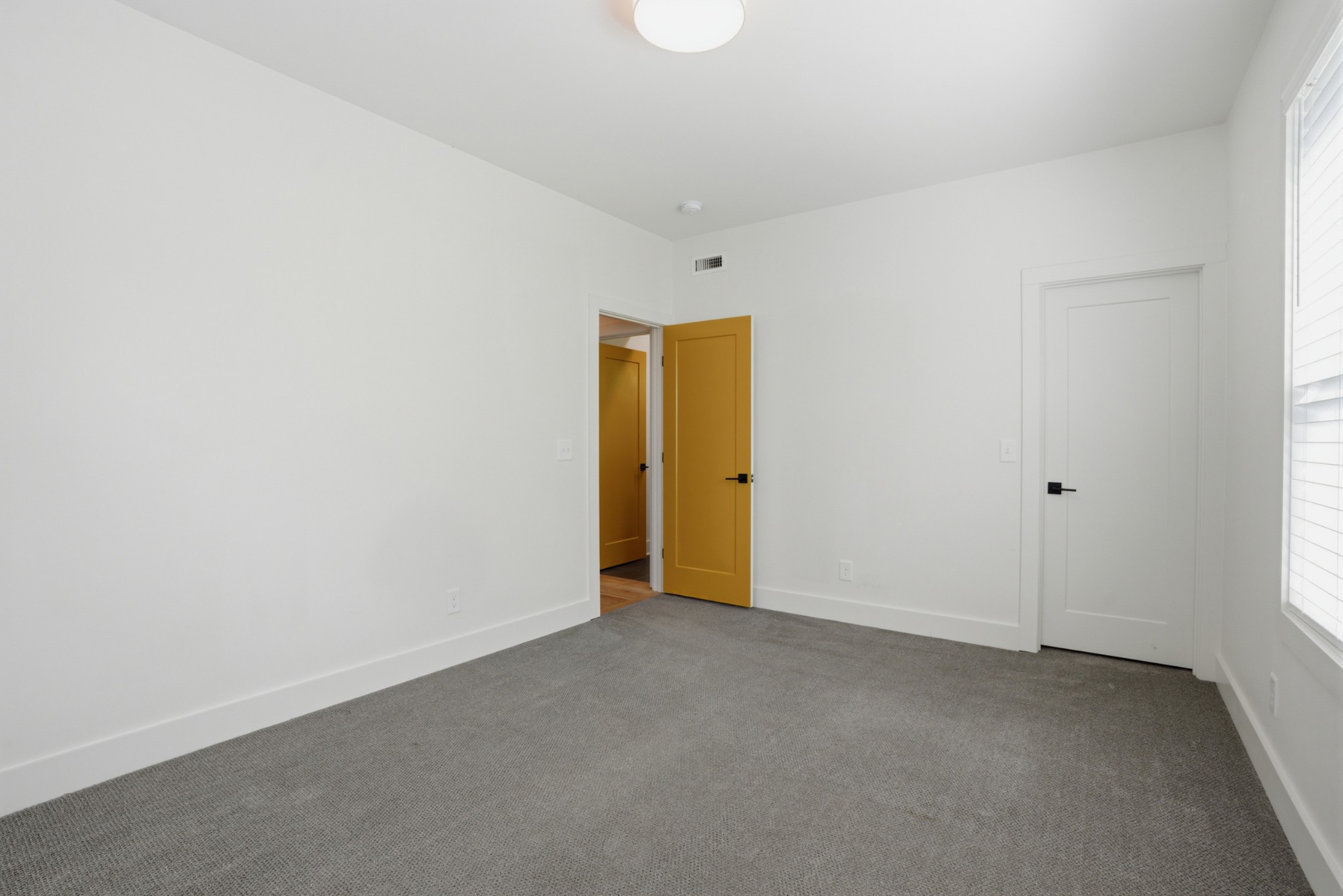 331 Woodycrest Ave