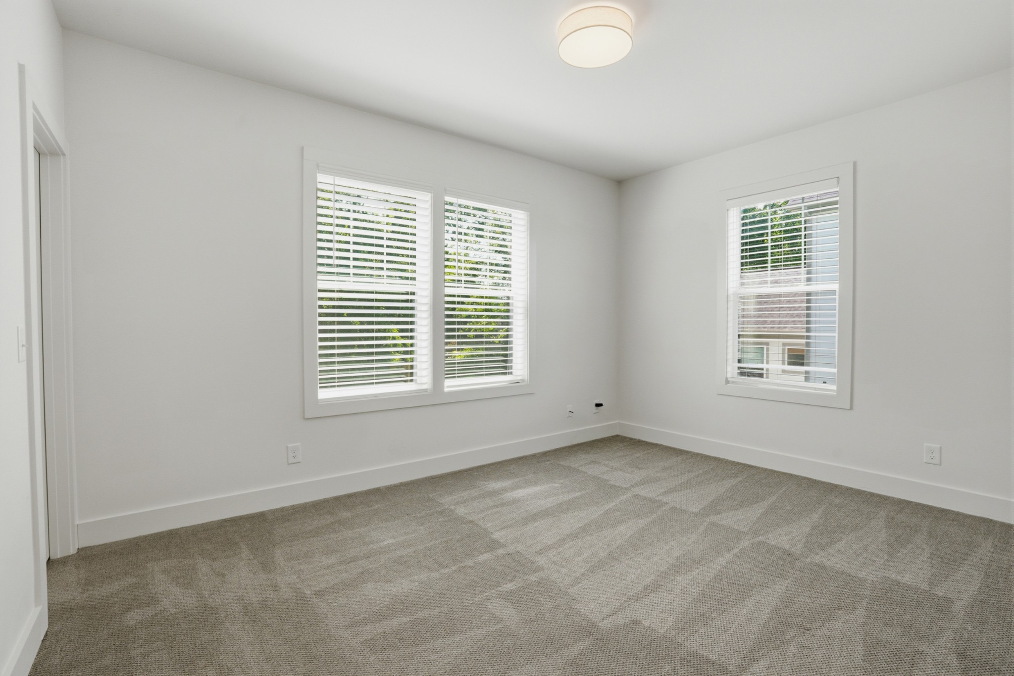 331 Woodycrest Ave