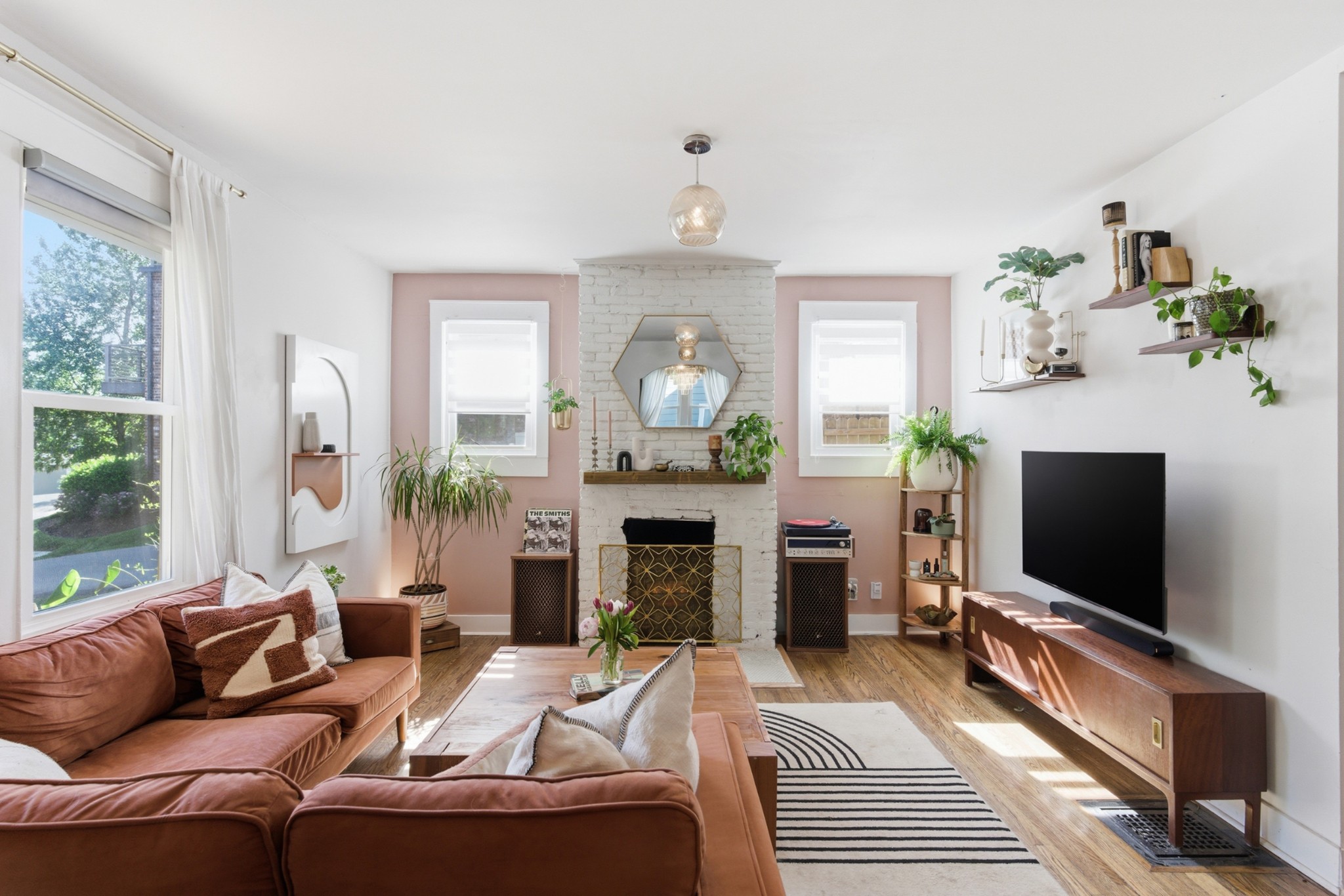 1119 Chester Ave