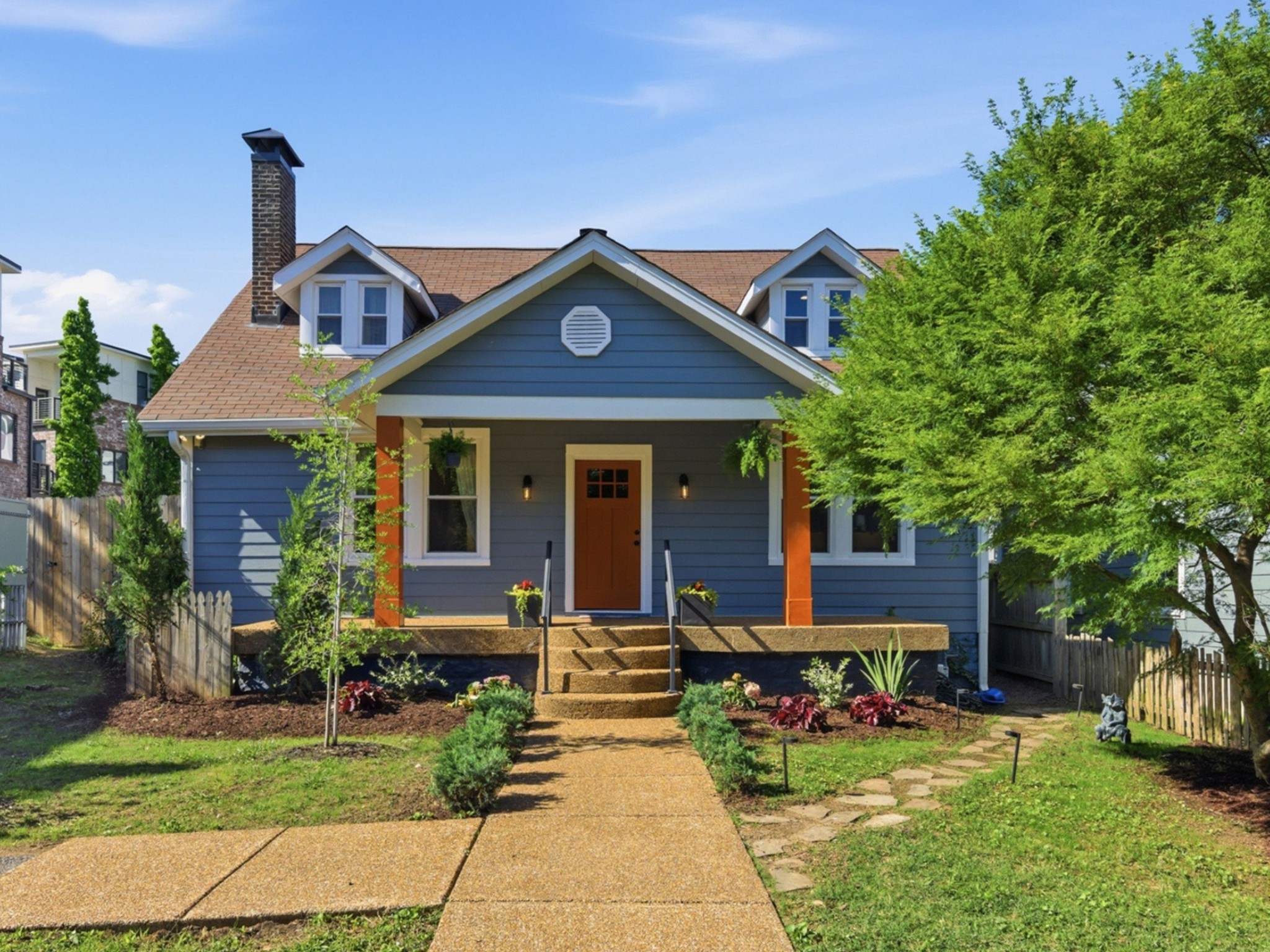 1119 Chester Ave