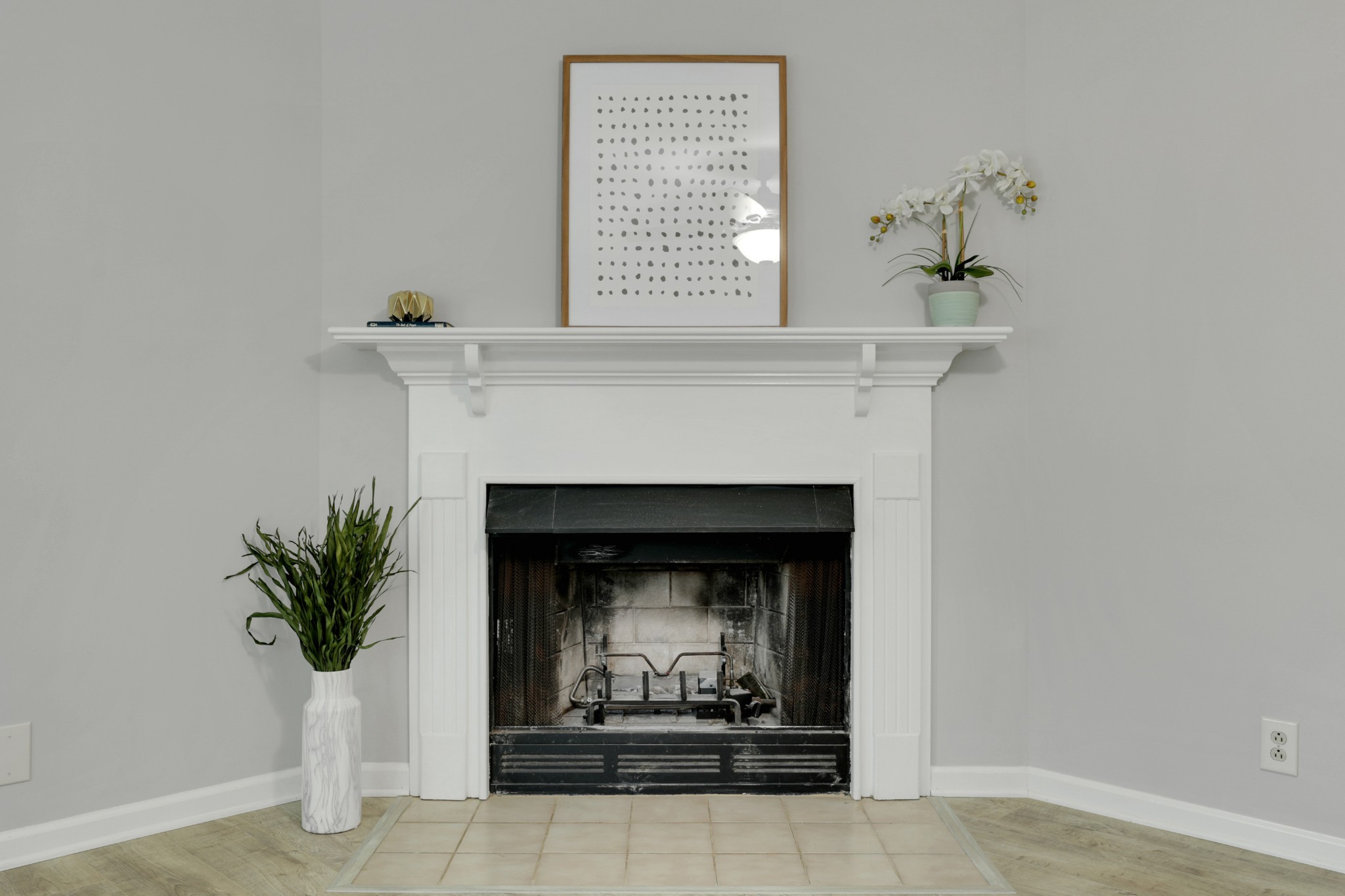 304 Hillside Ct