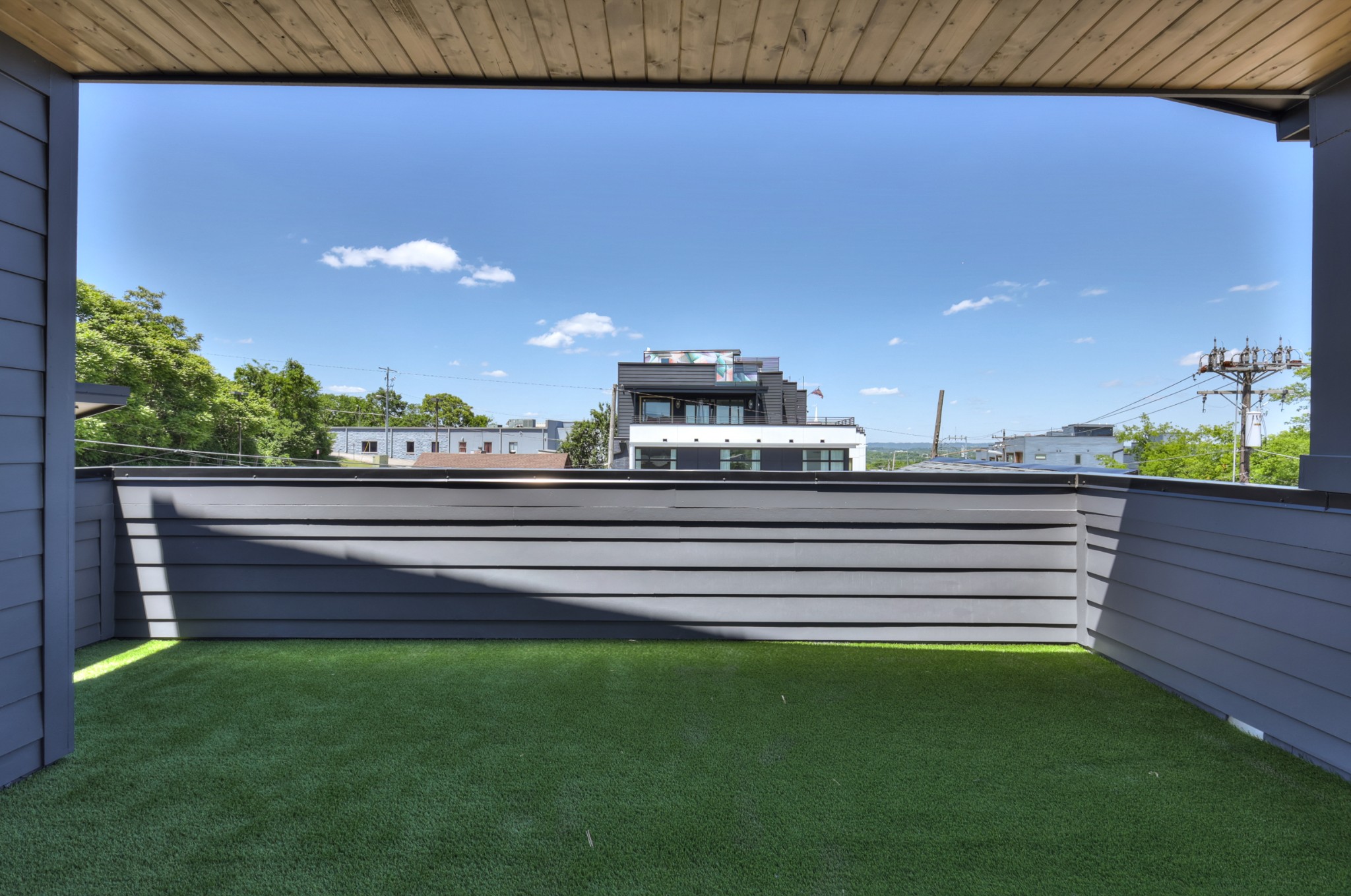 2799 Delaware Ave