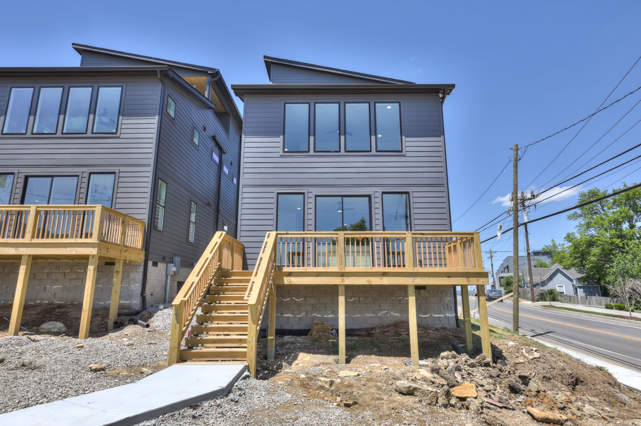 2799 Delaware Ave