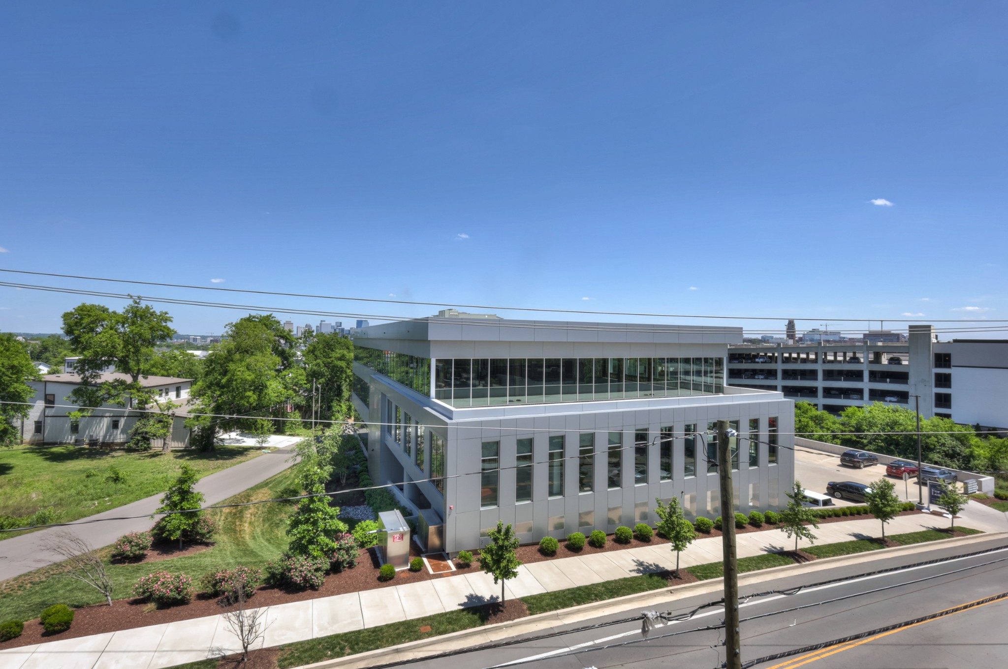 2799 Delaware Ave