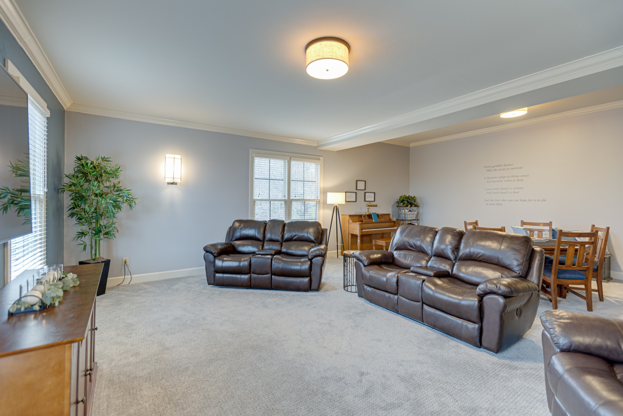 219 King Arthur Cir
