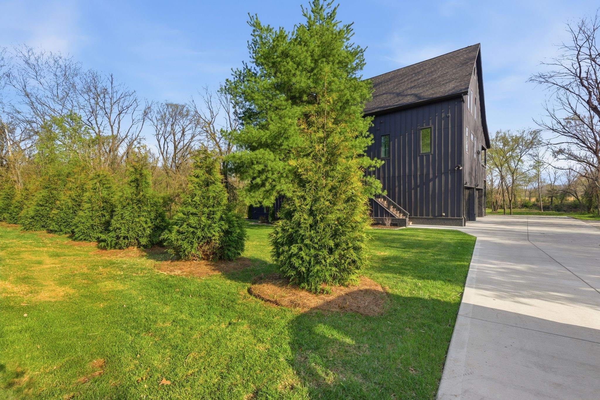 419 Lewisburg Ave