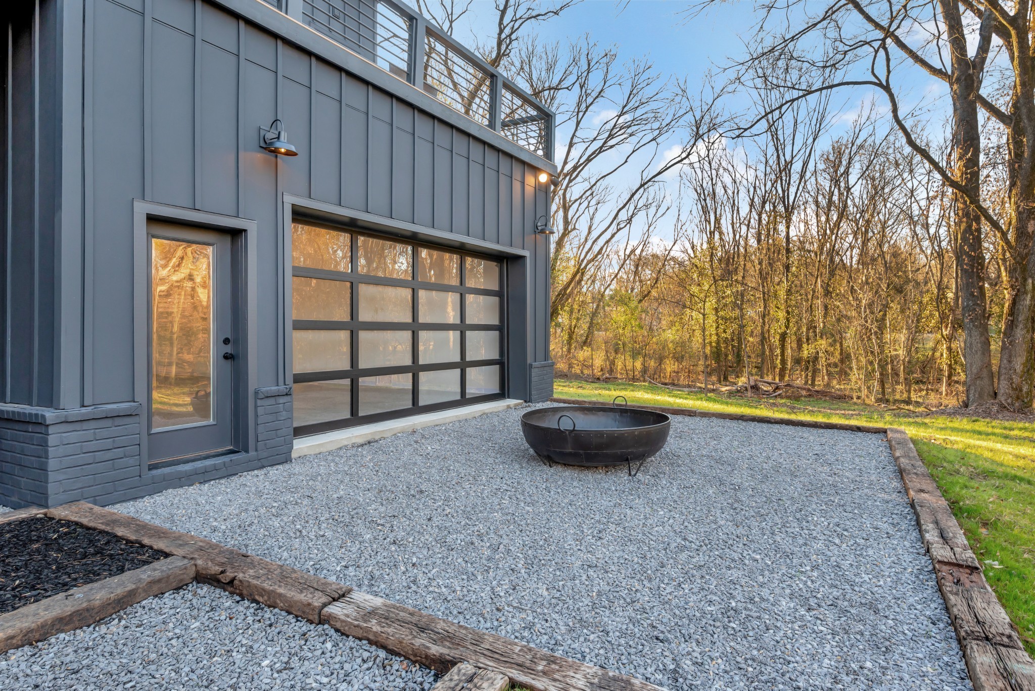 419 Lewisburg Ave