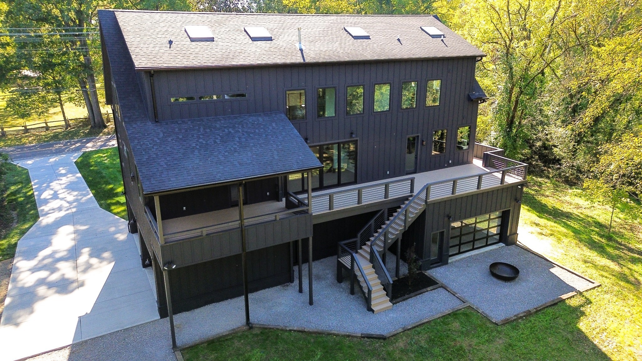 419 Lewisburg Ave