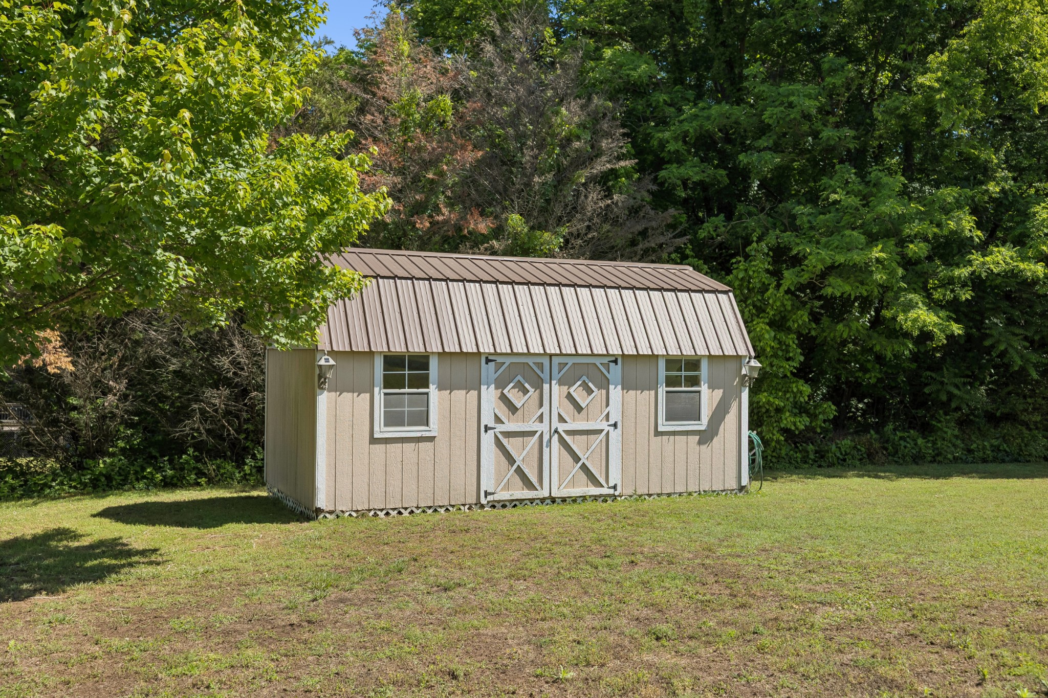 1605 Lydia Ct