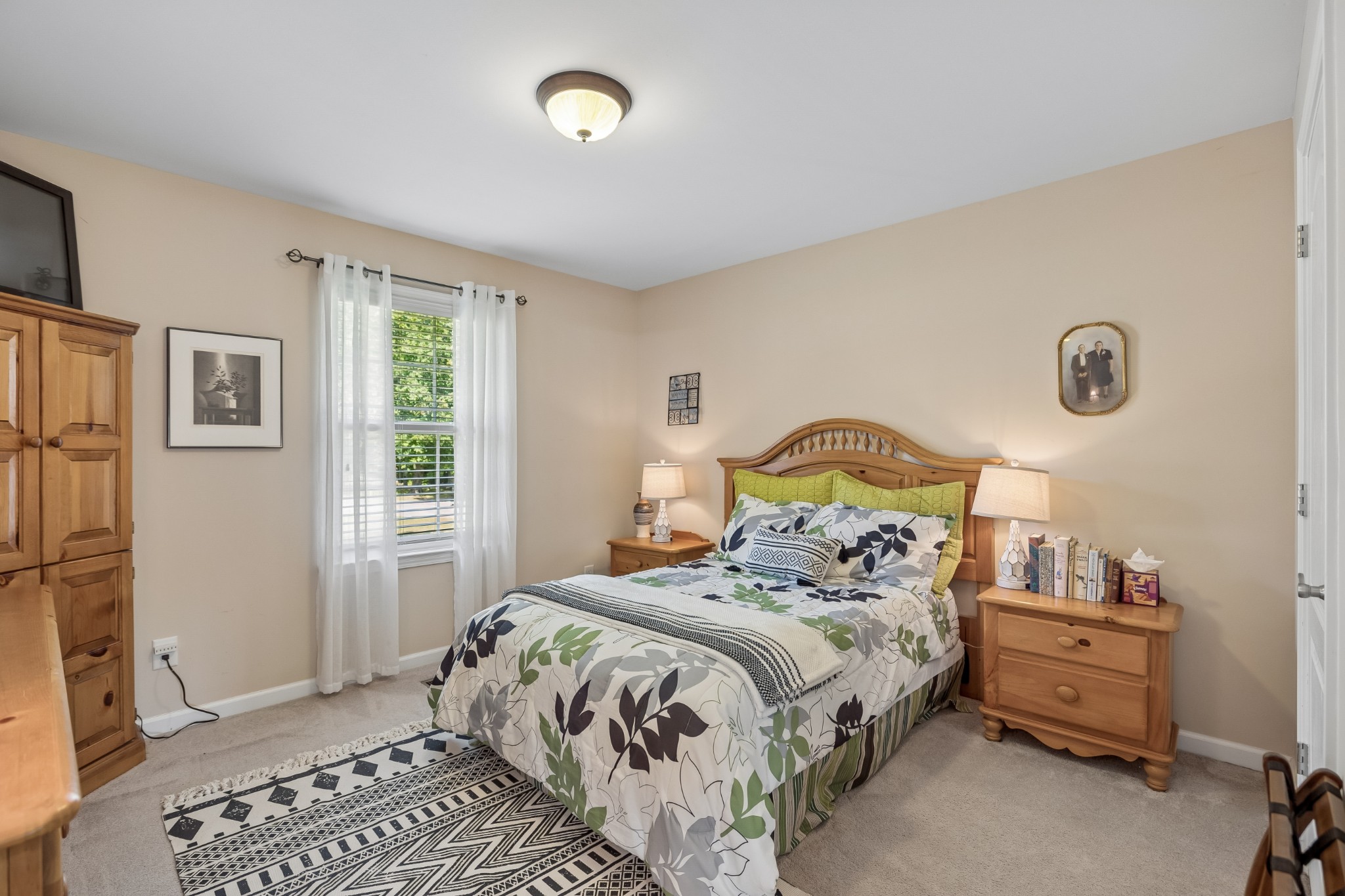 1605 Lydia Ct