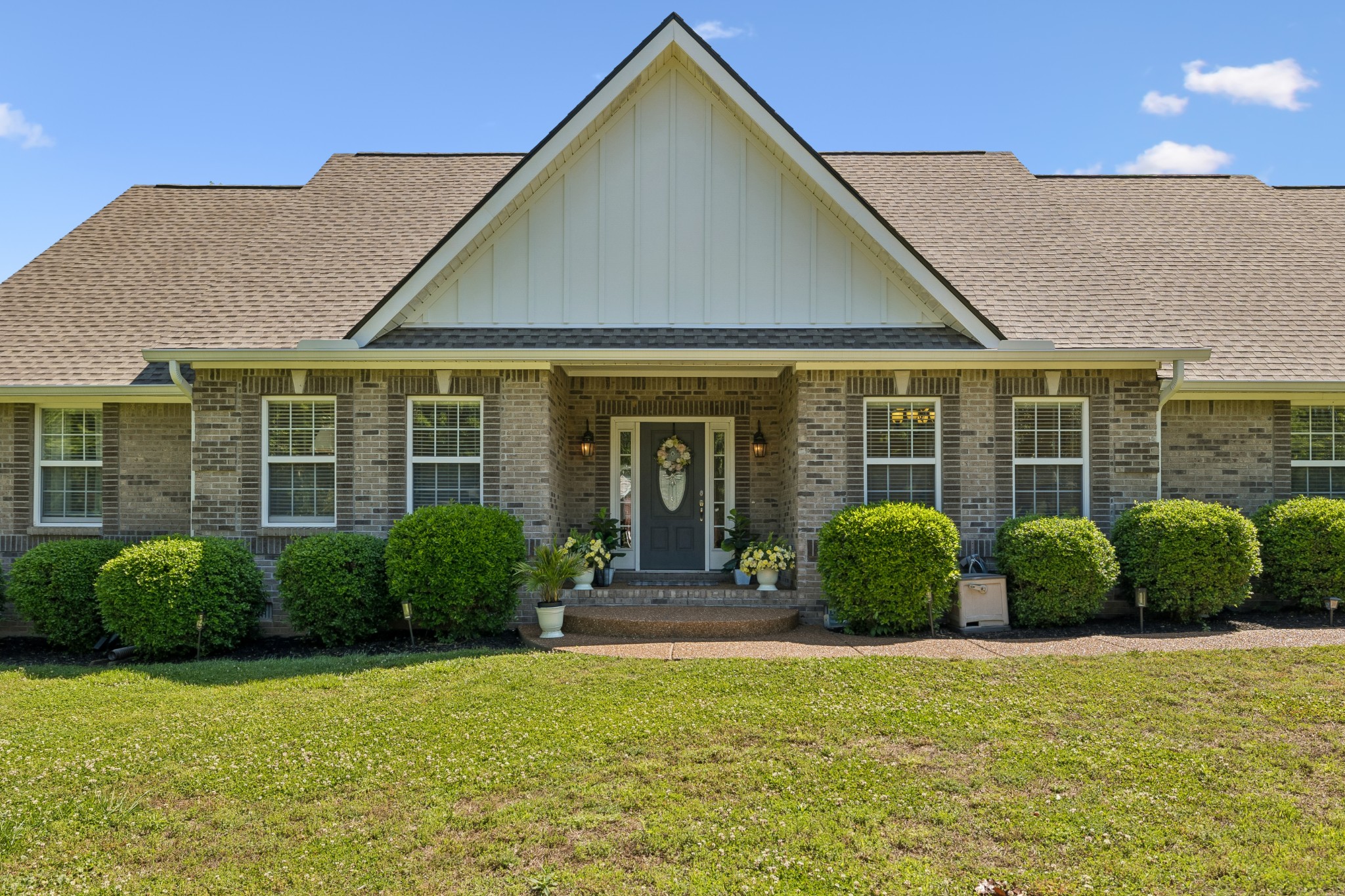 1605 Lydia Ct