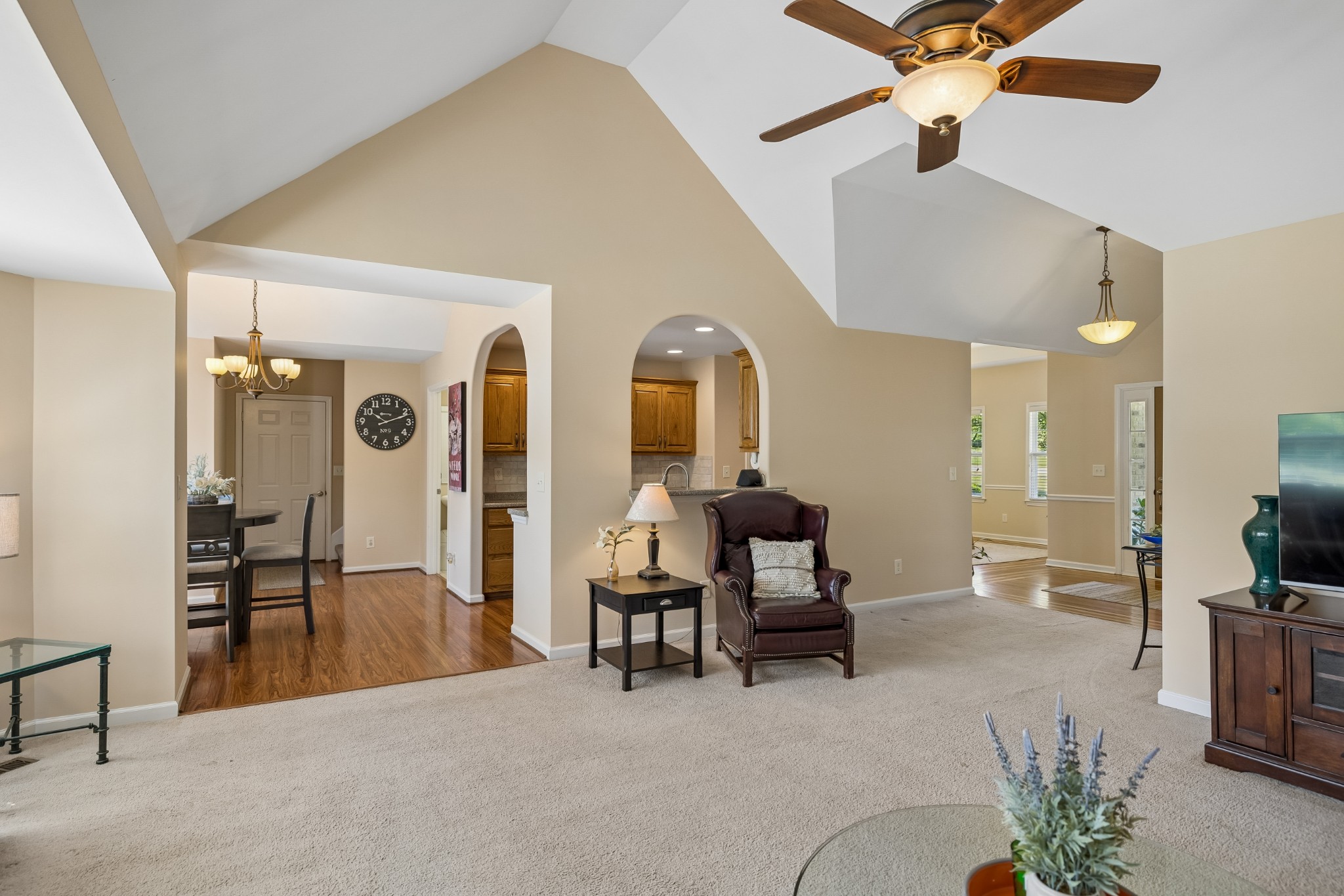 1605 Lydia Ct