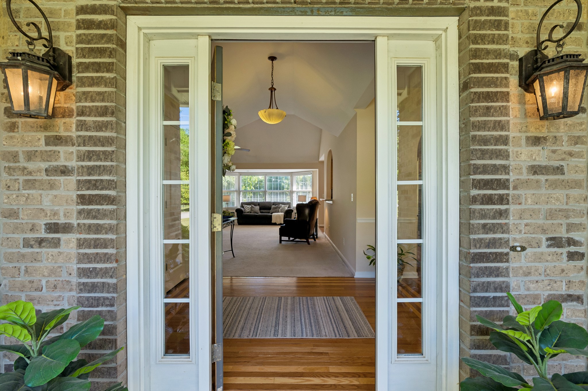 1605 Lydia Ct