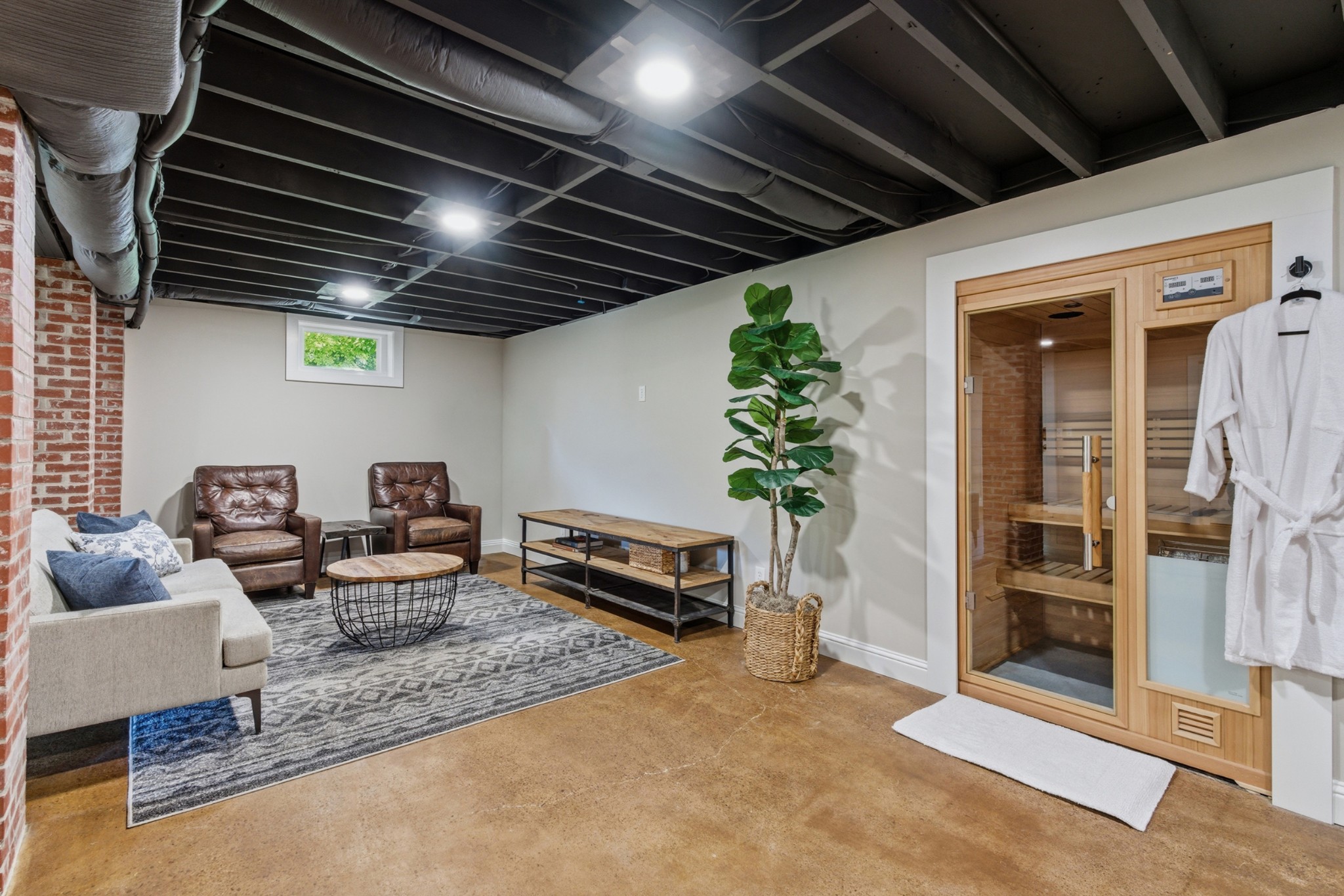 297 Clovernook Dr