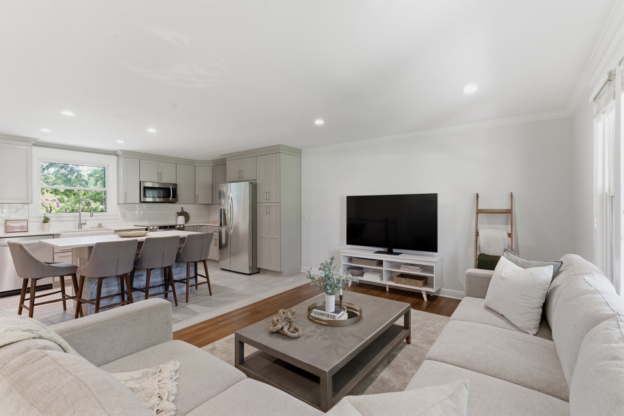 297 Clovernook Dr