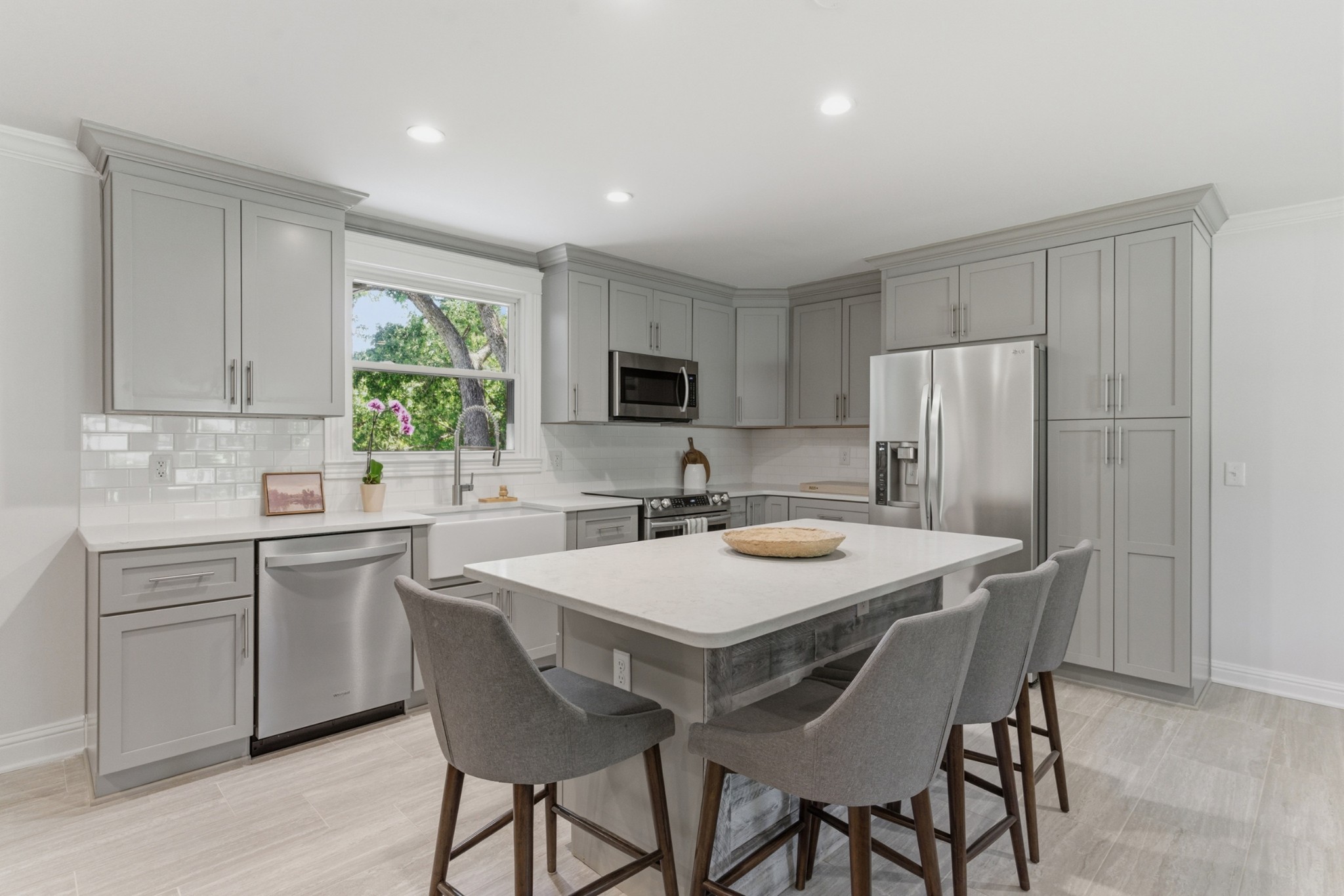 297 Clovernook Dr