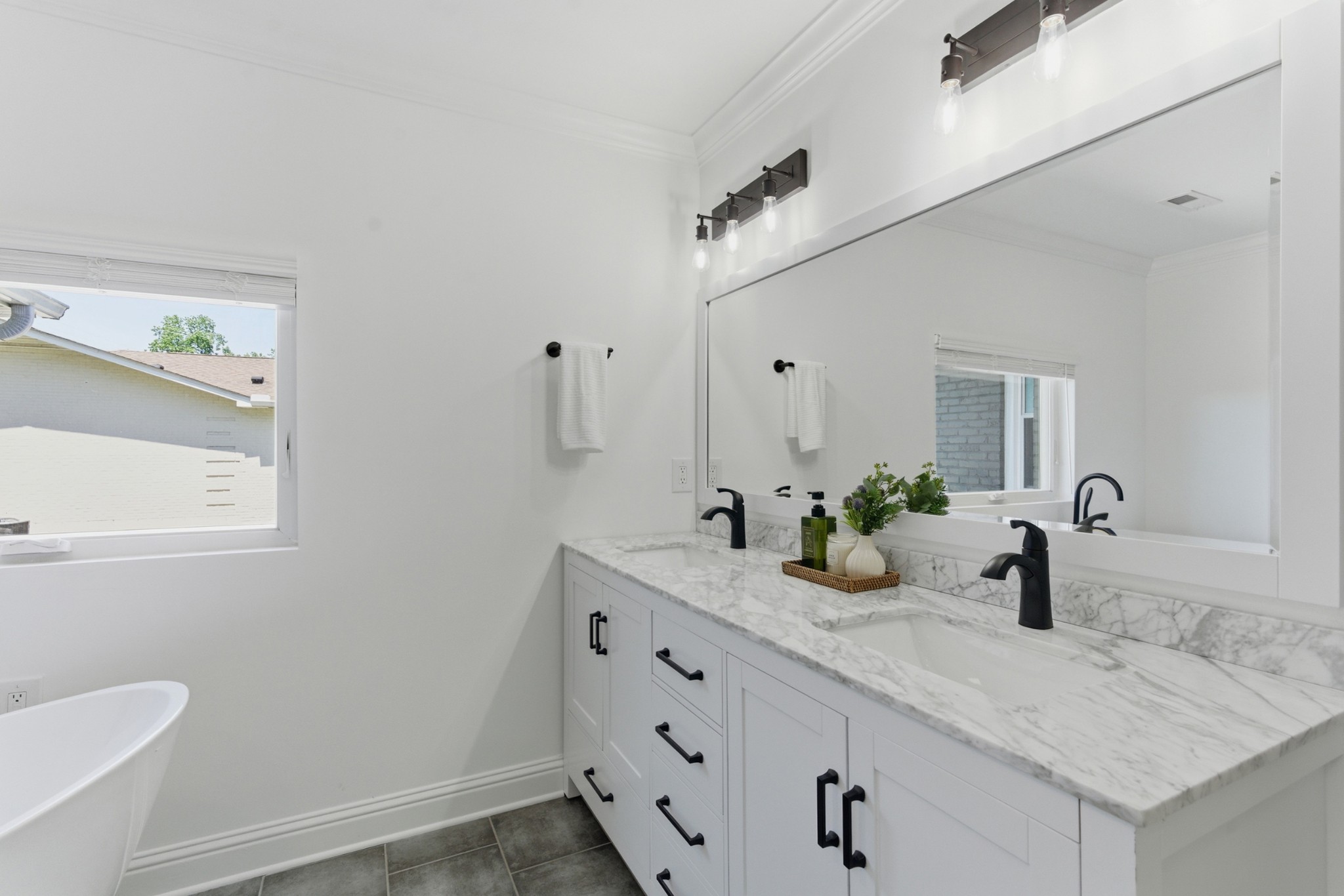297 Clovernook Dr