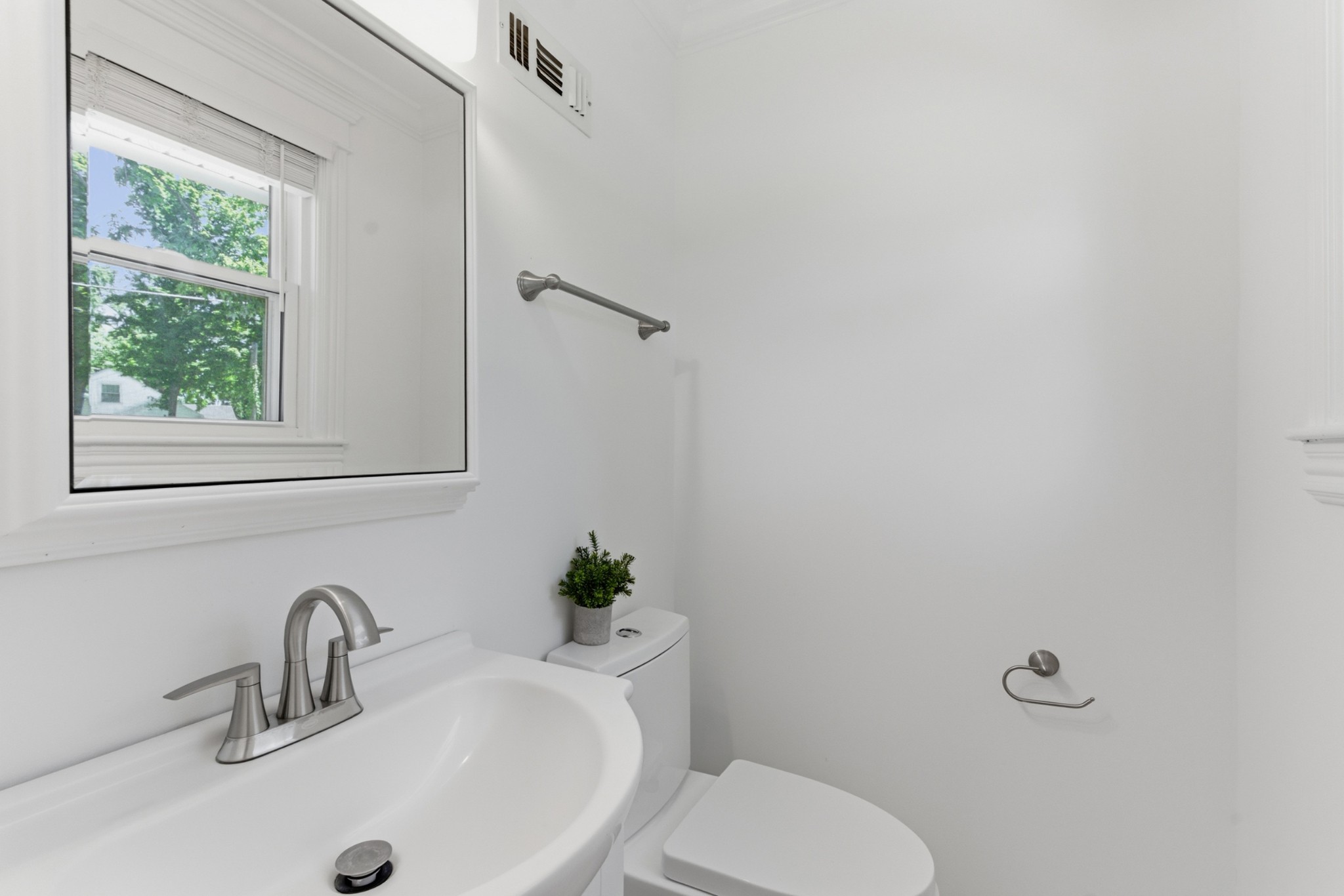 297 Clovernook Dr