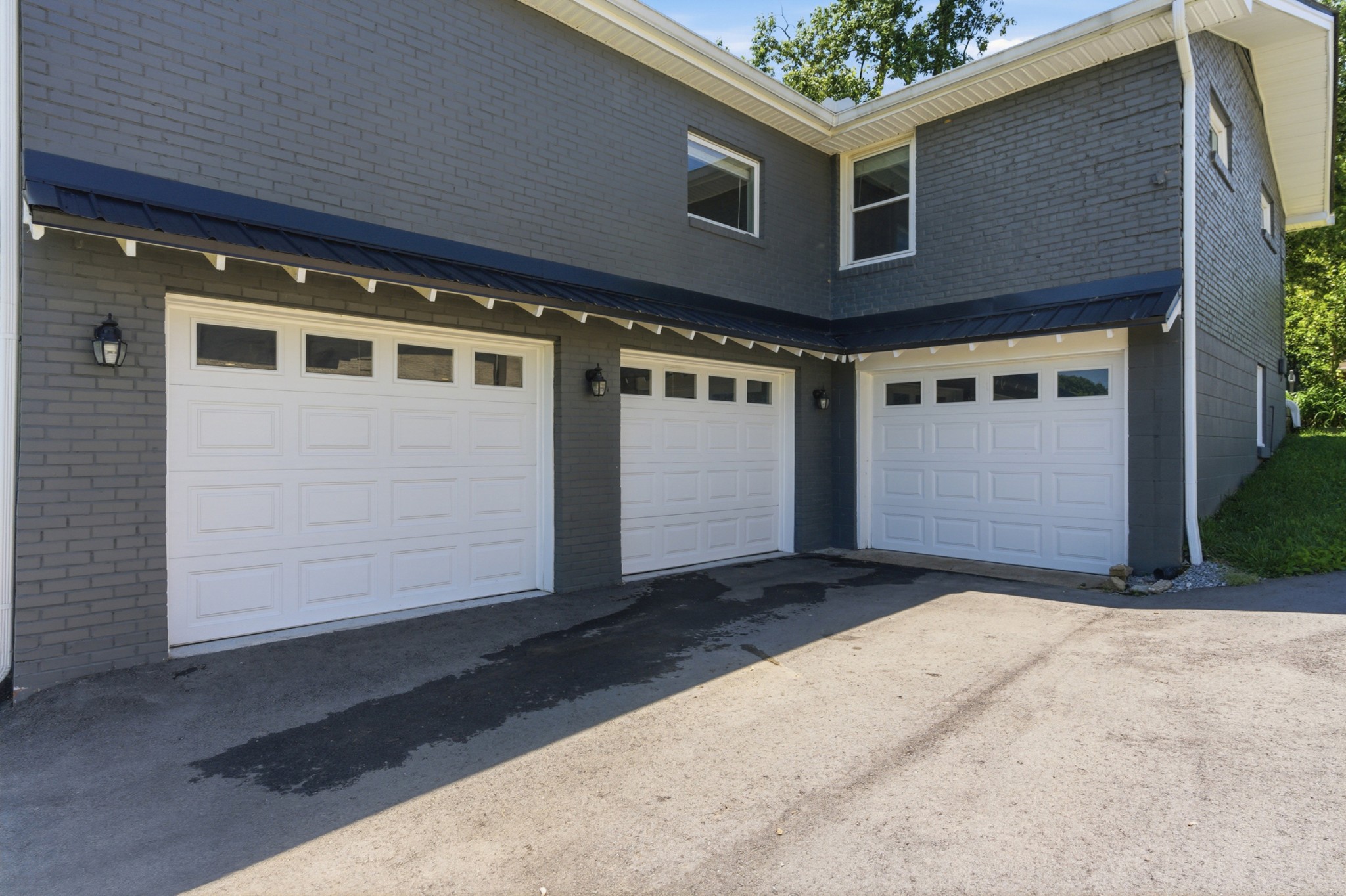 297 Clovernook Dr