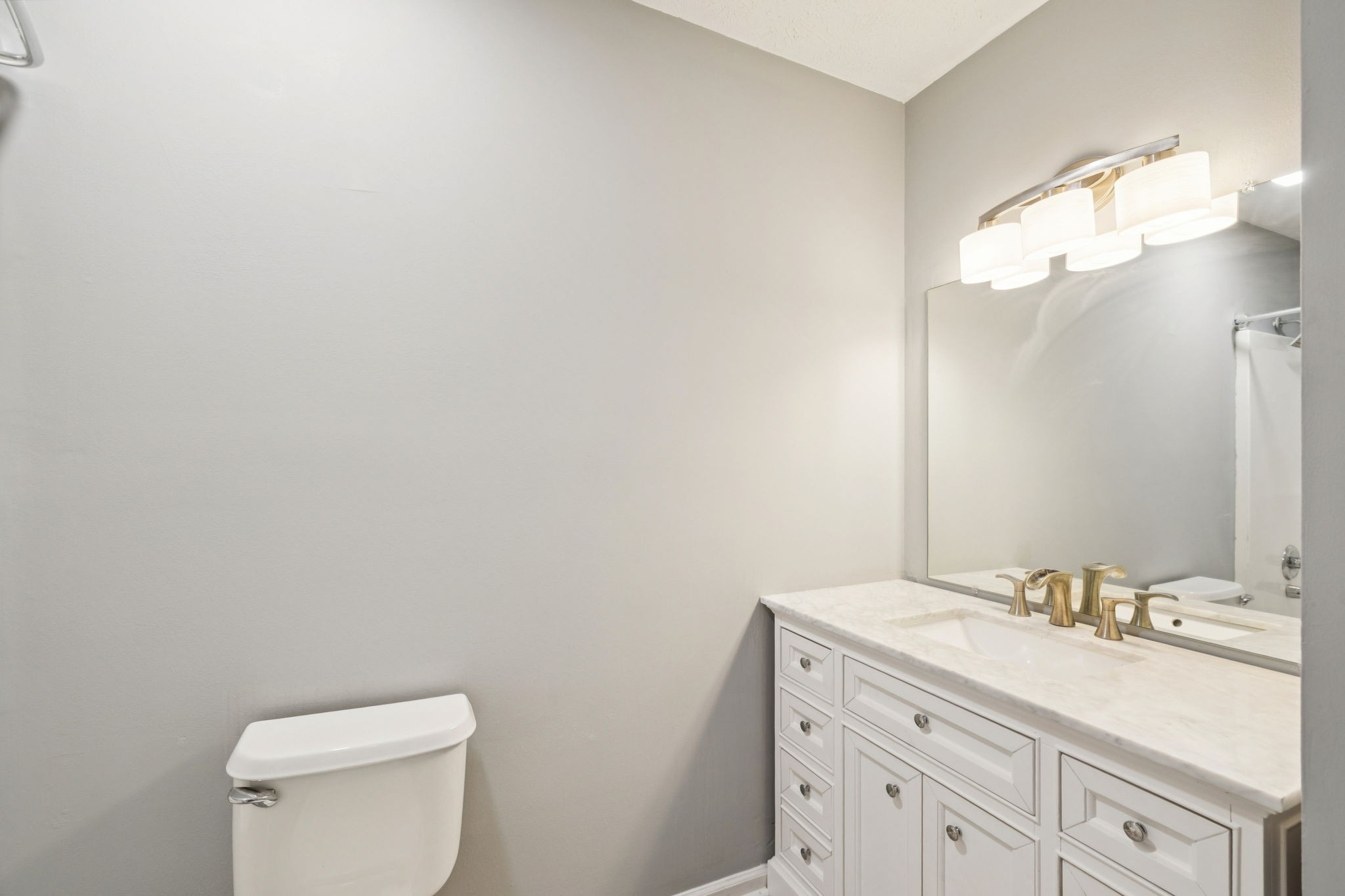 2914 Kedzie Dr