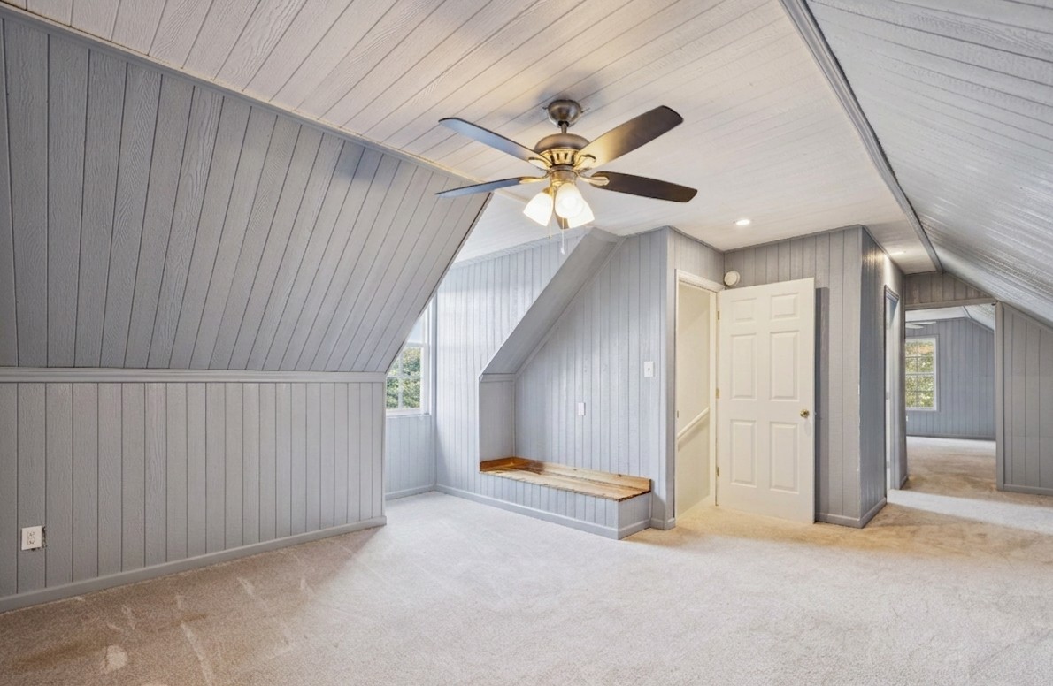 2914 Kedzie Dr