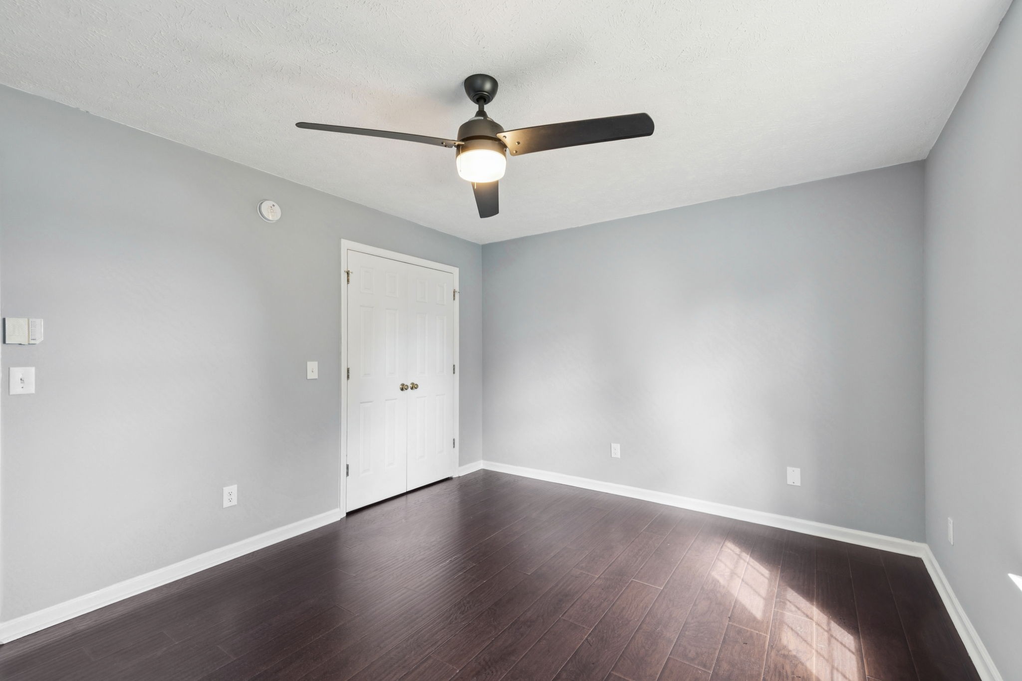 2914 Kedzie Dr