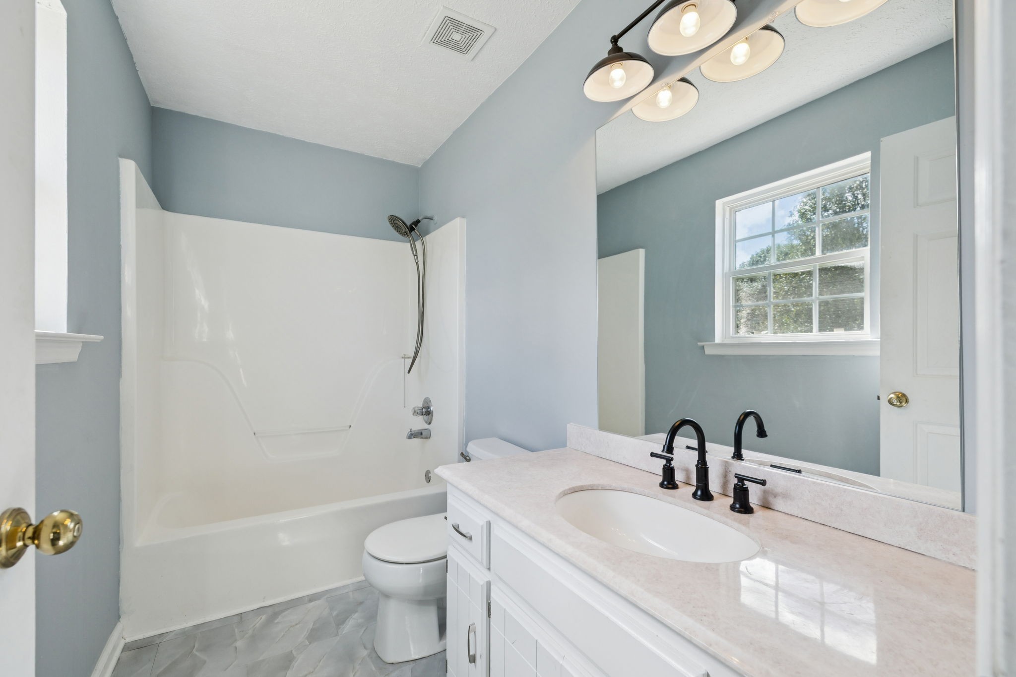 2914 Kedzie Dr