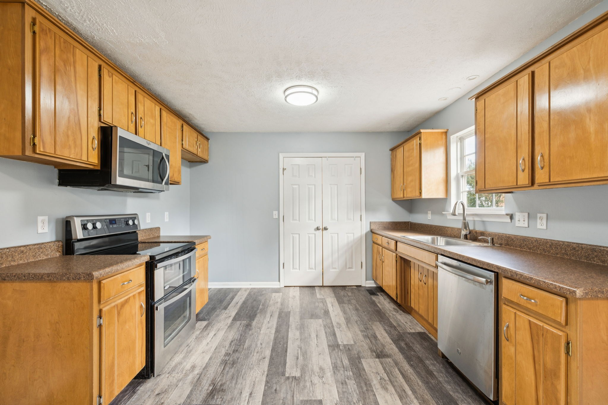 2914 Kedzie Dr