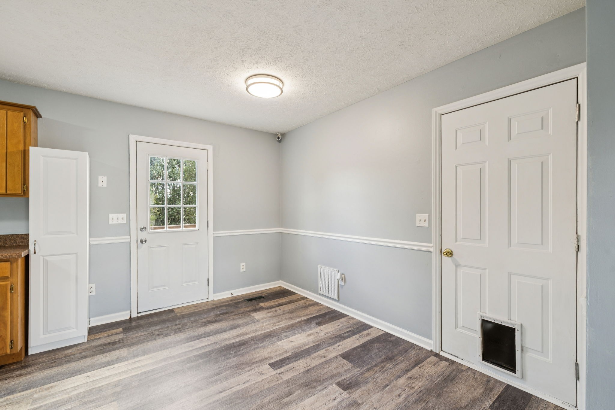 2914 Kedzie Dr