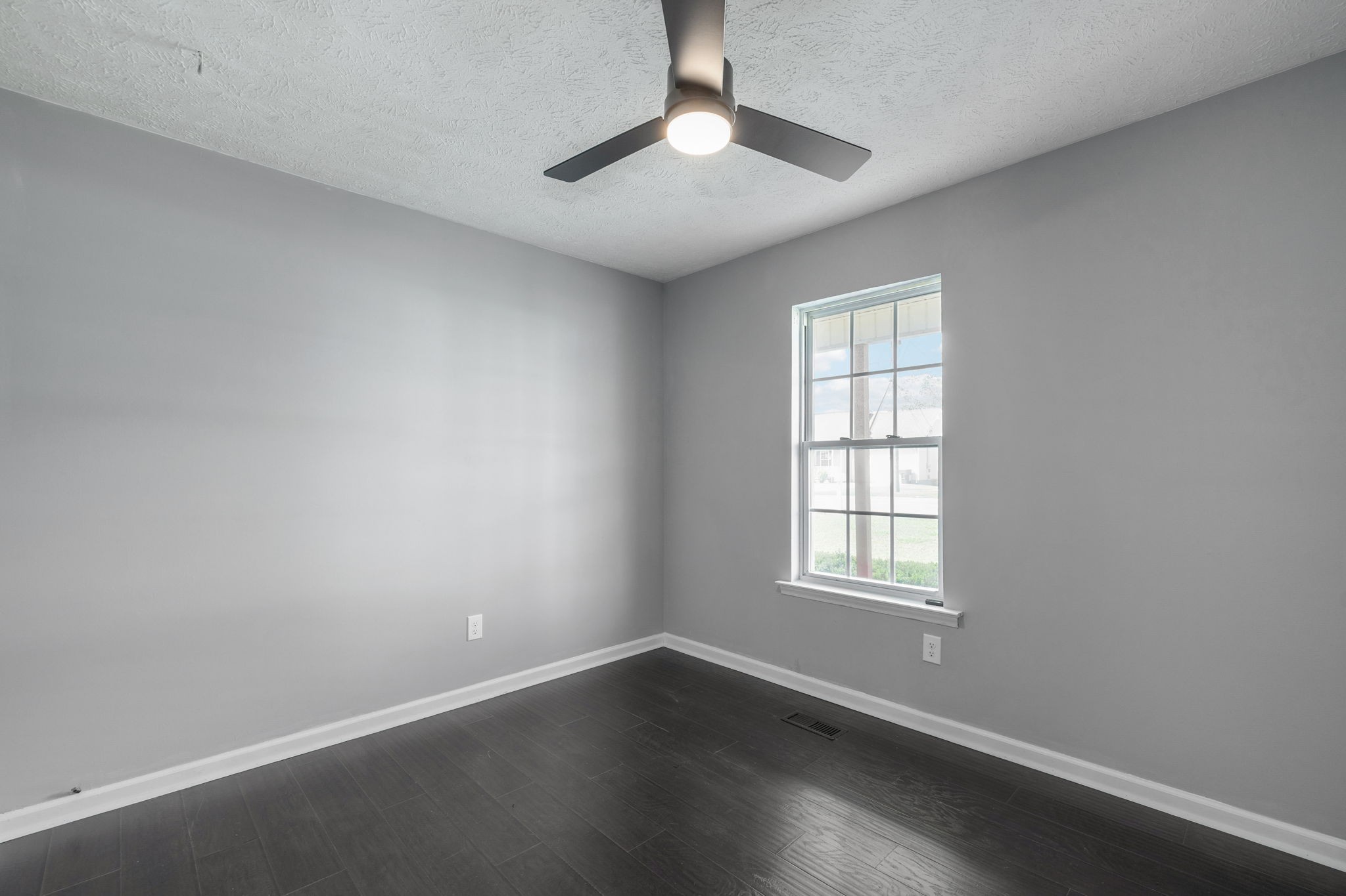 2914 Kedzie Dr