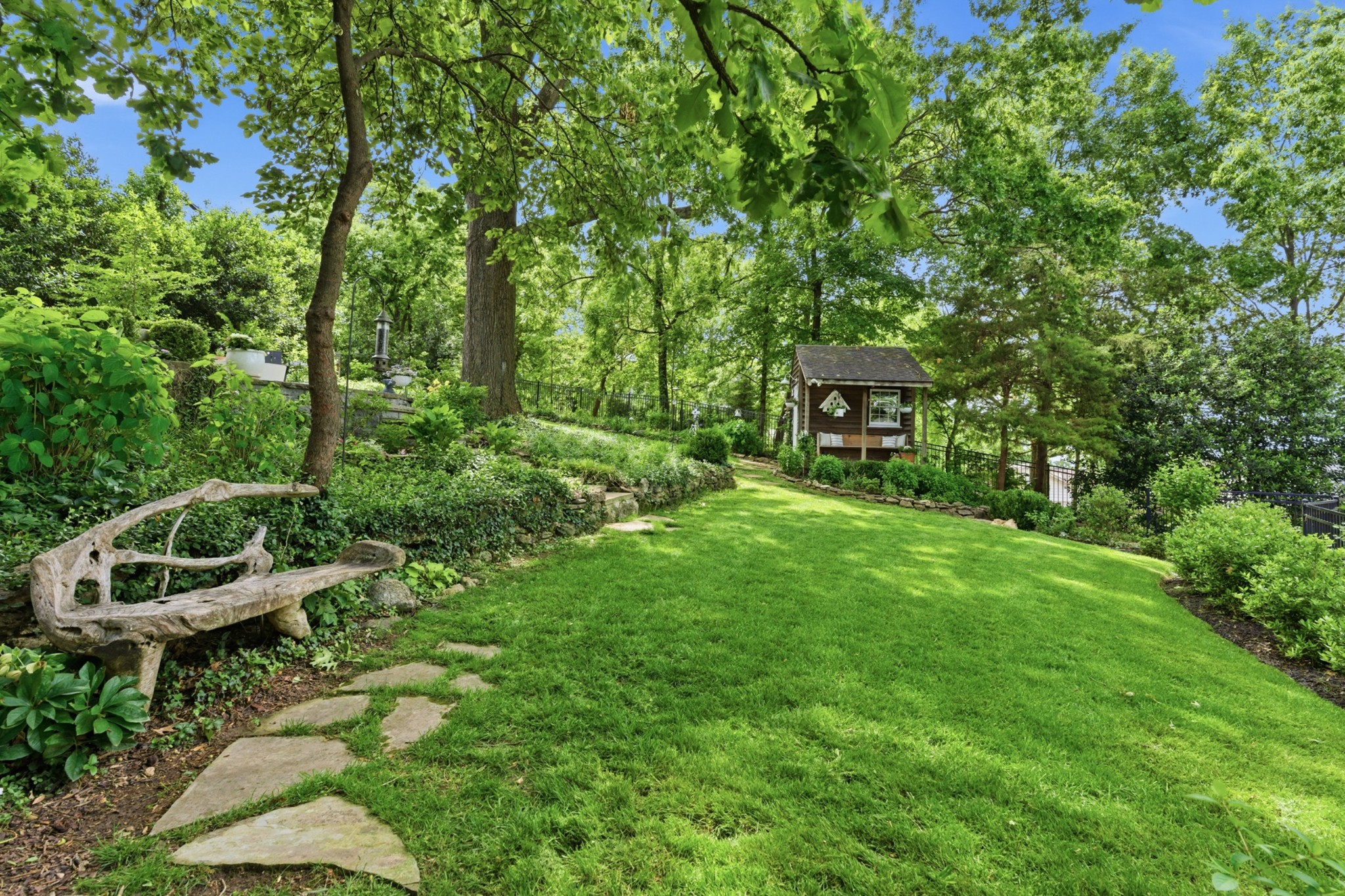 3105 Overlook Dr