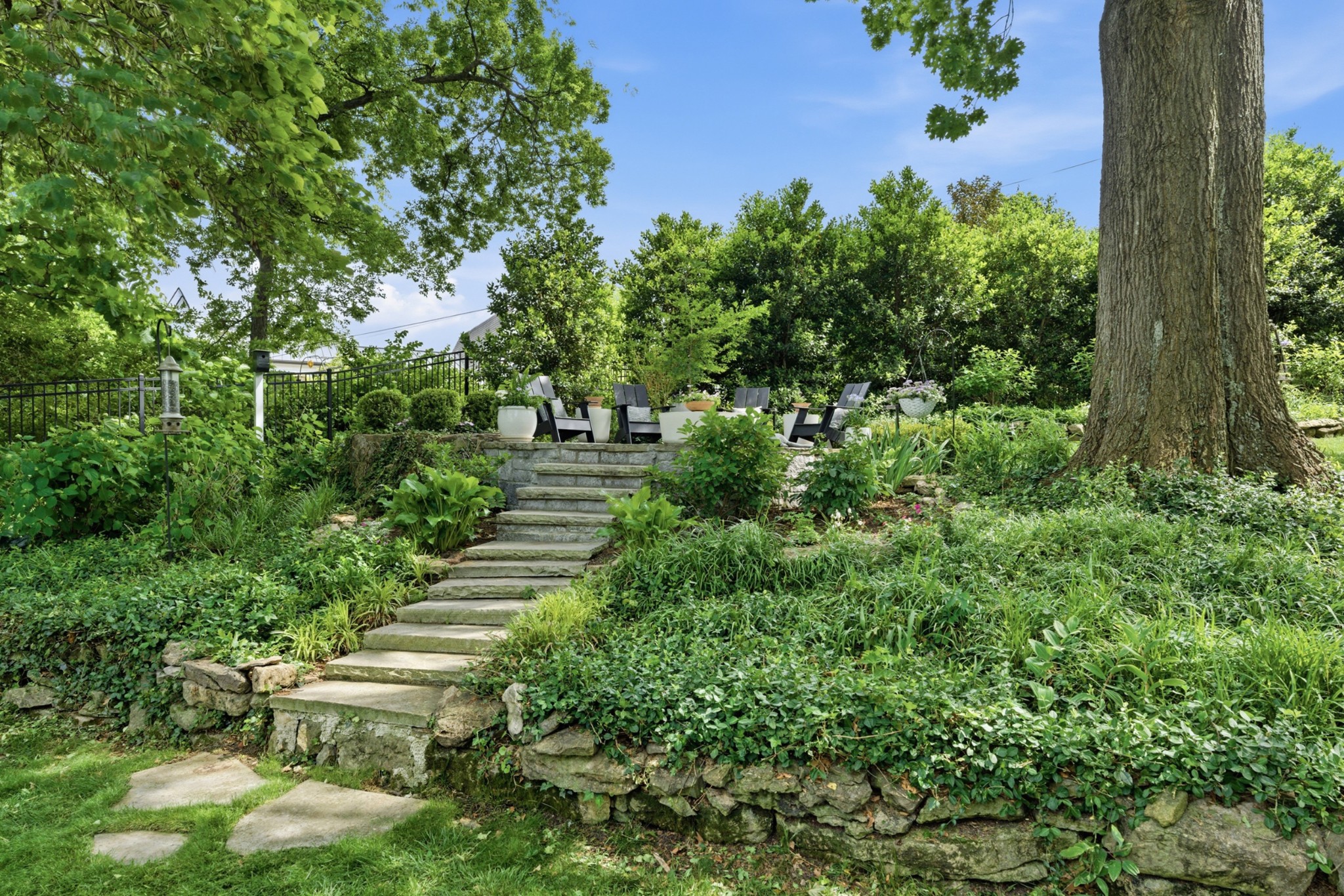 3105 Overlook Dr