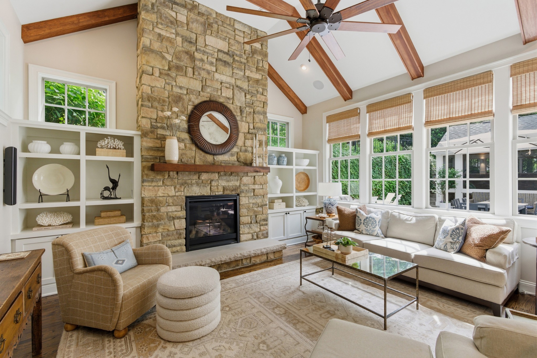 3105 Overlook Dr