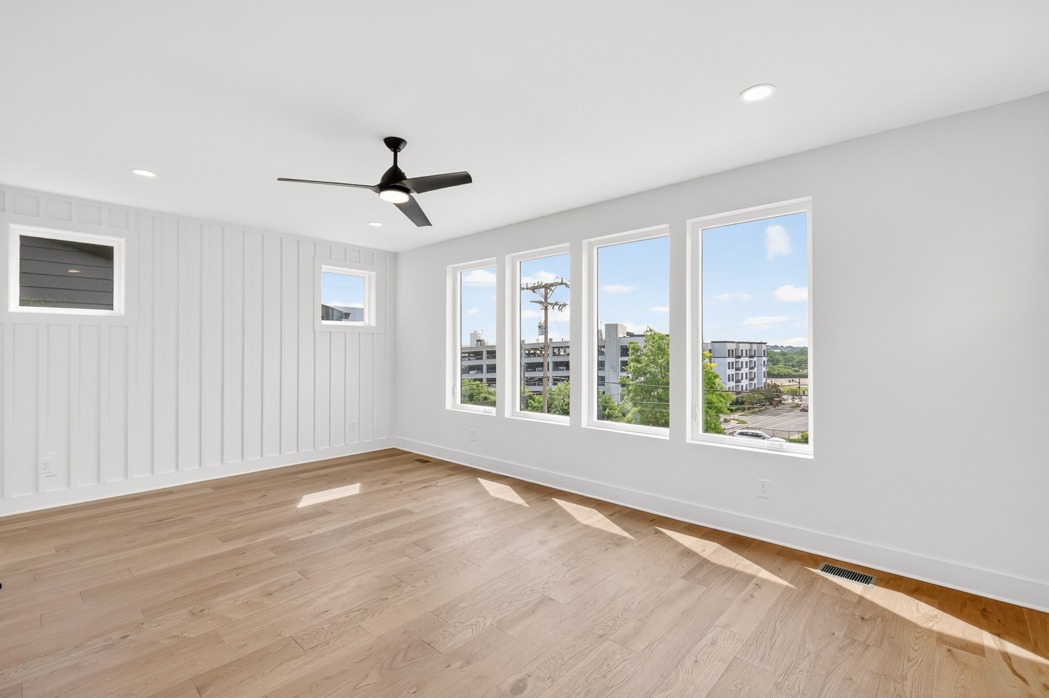 2801 Delaware Ave