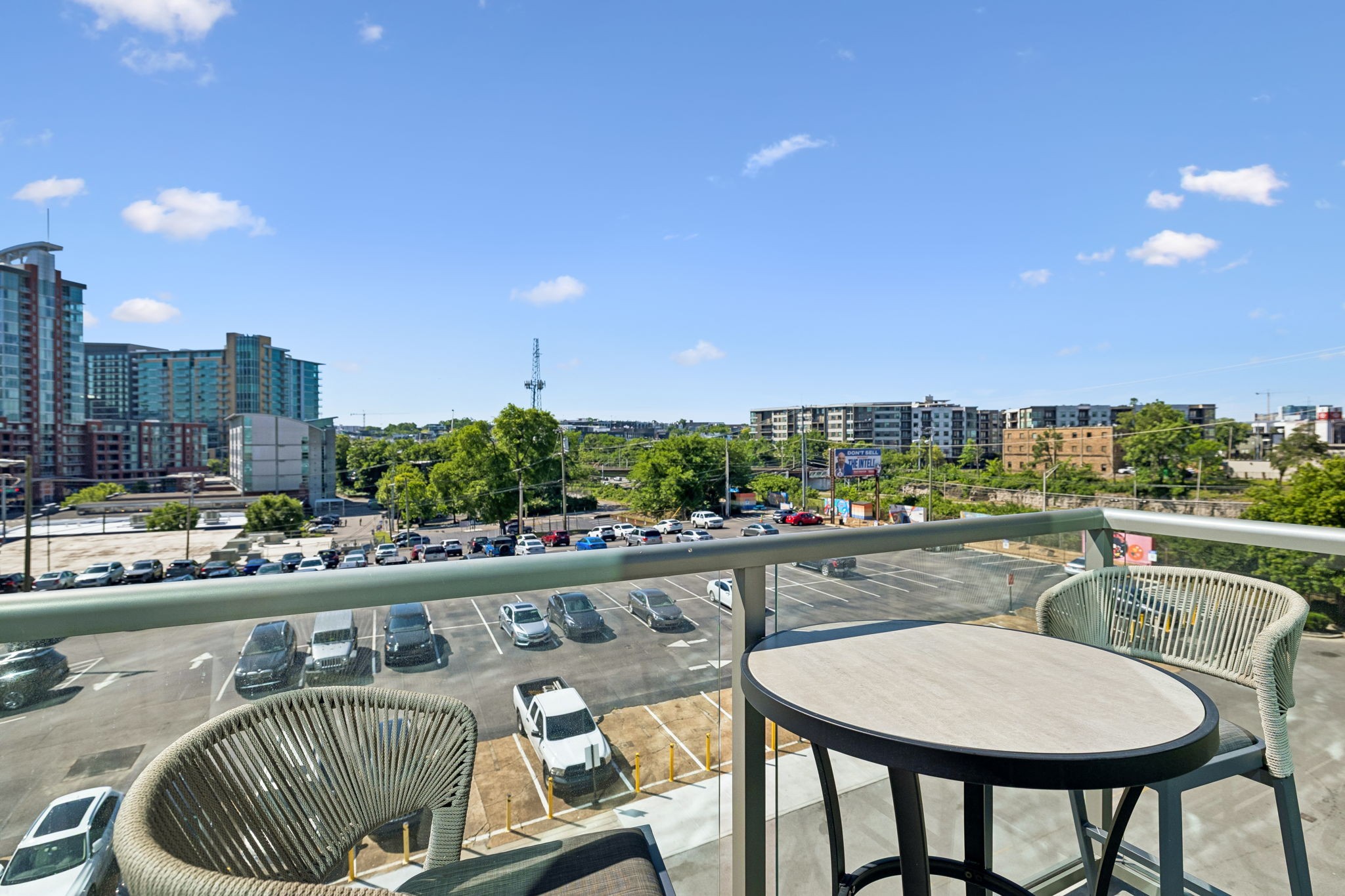 1212 Laurel Unit: 406