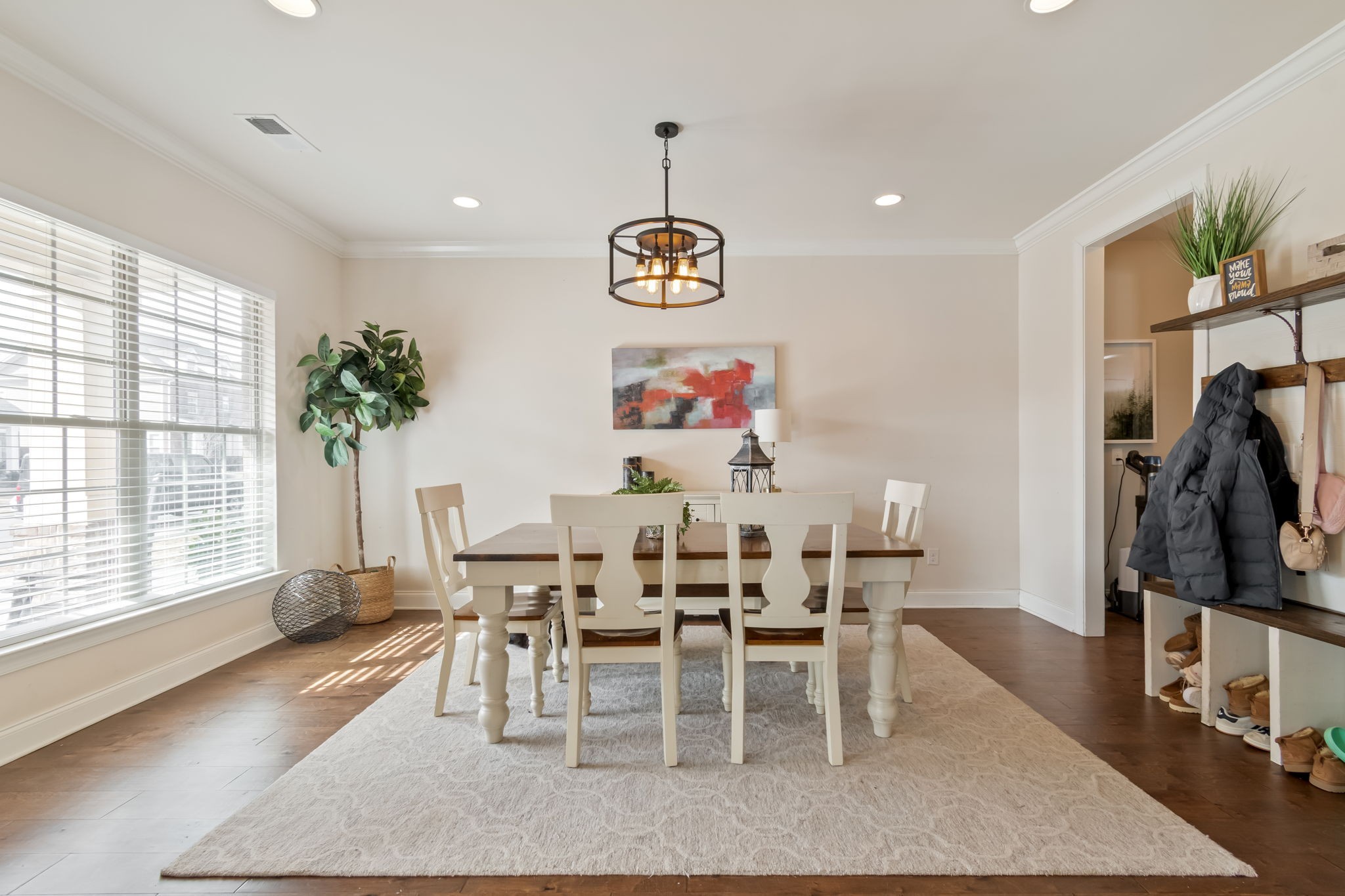 4838 Kingdom Dr