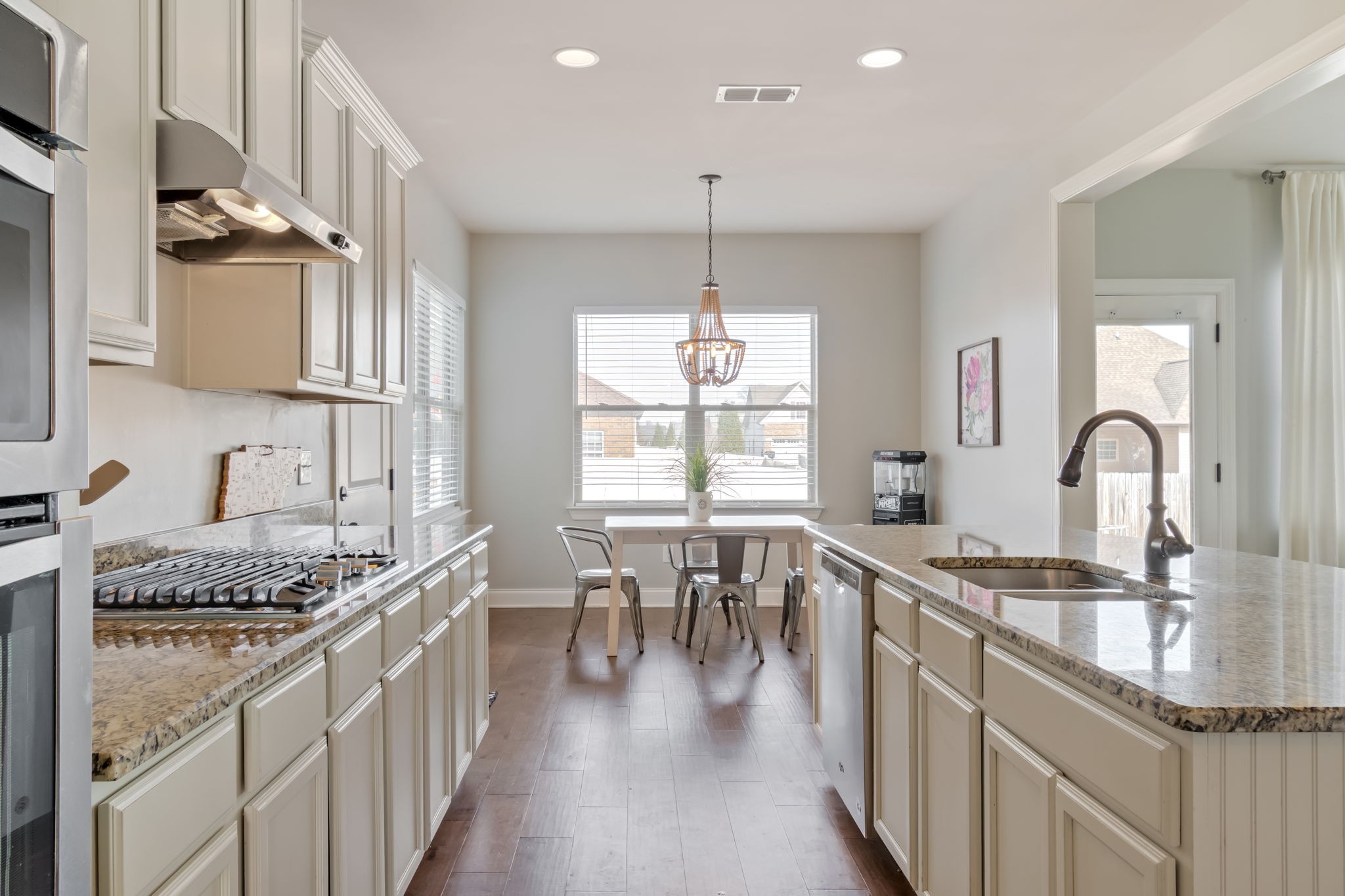 4838 Kingdom Dr
