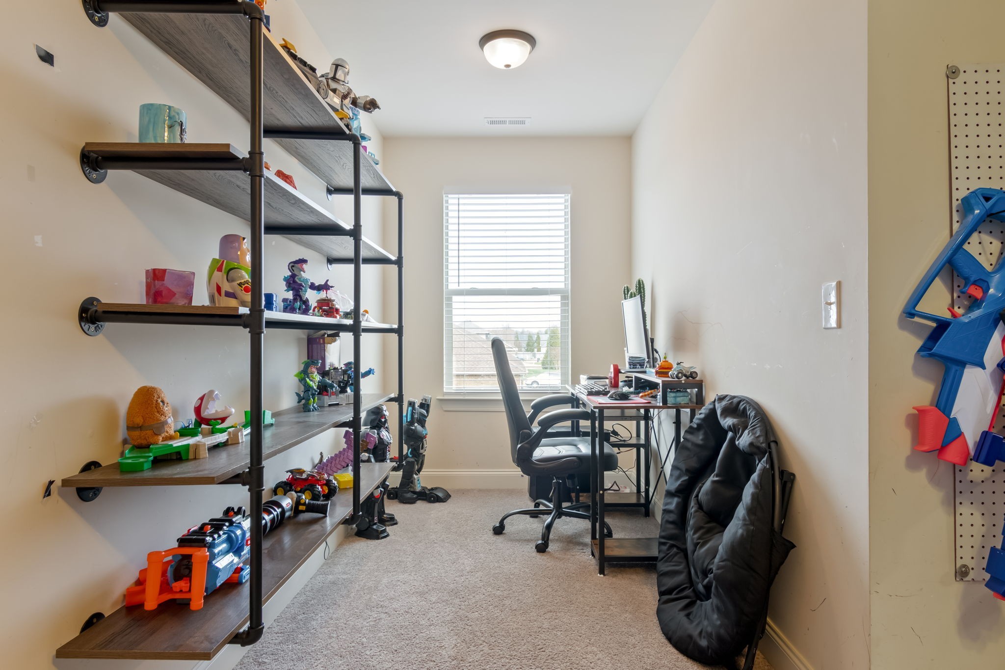 4838 Kingdom Dr