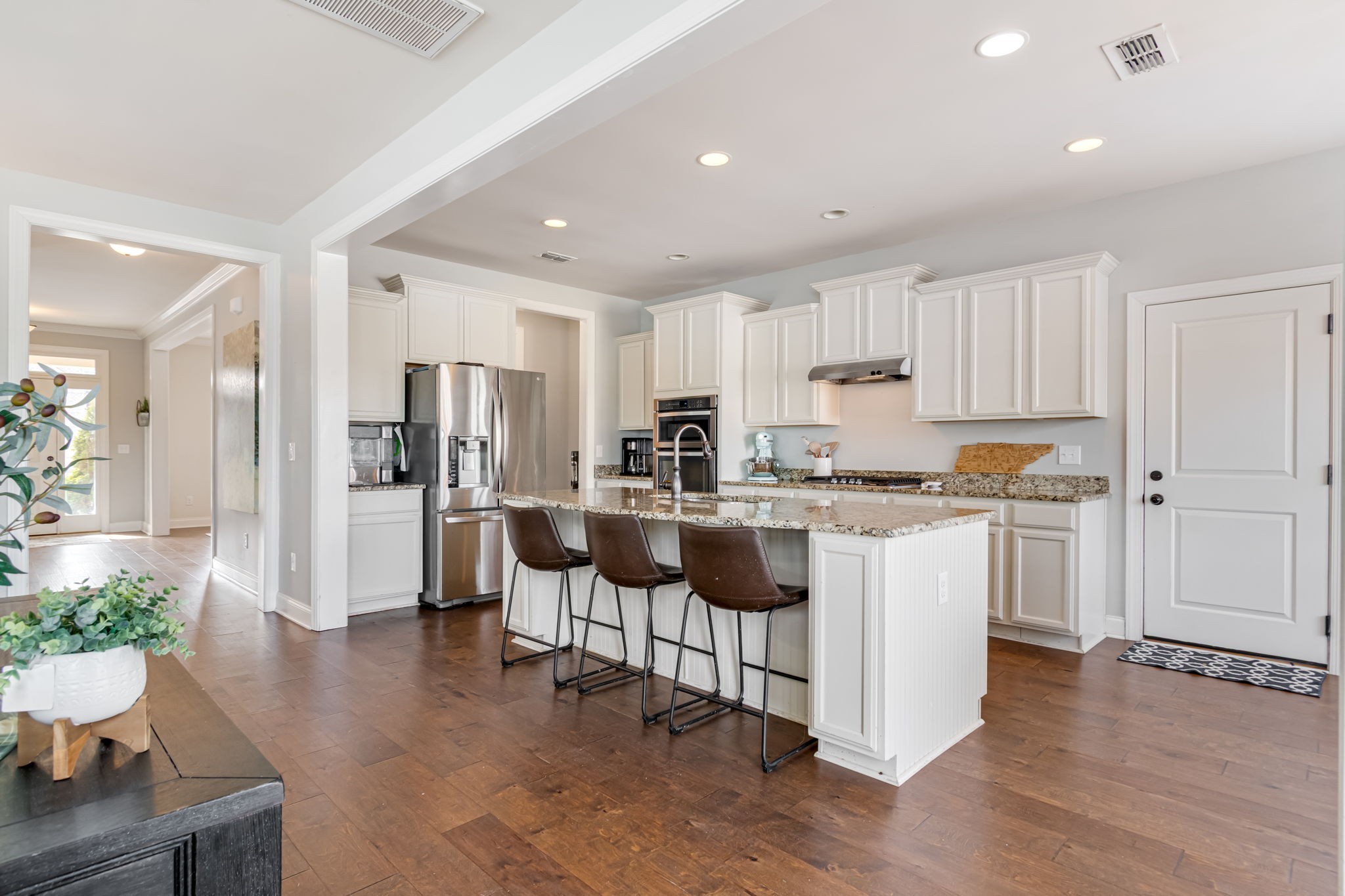 4838 Kingdom Dr