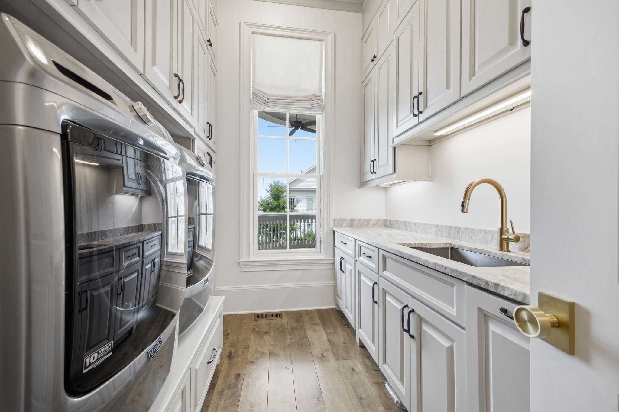 501 Bonaire Ln