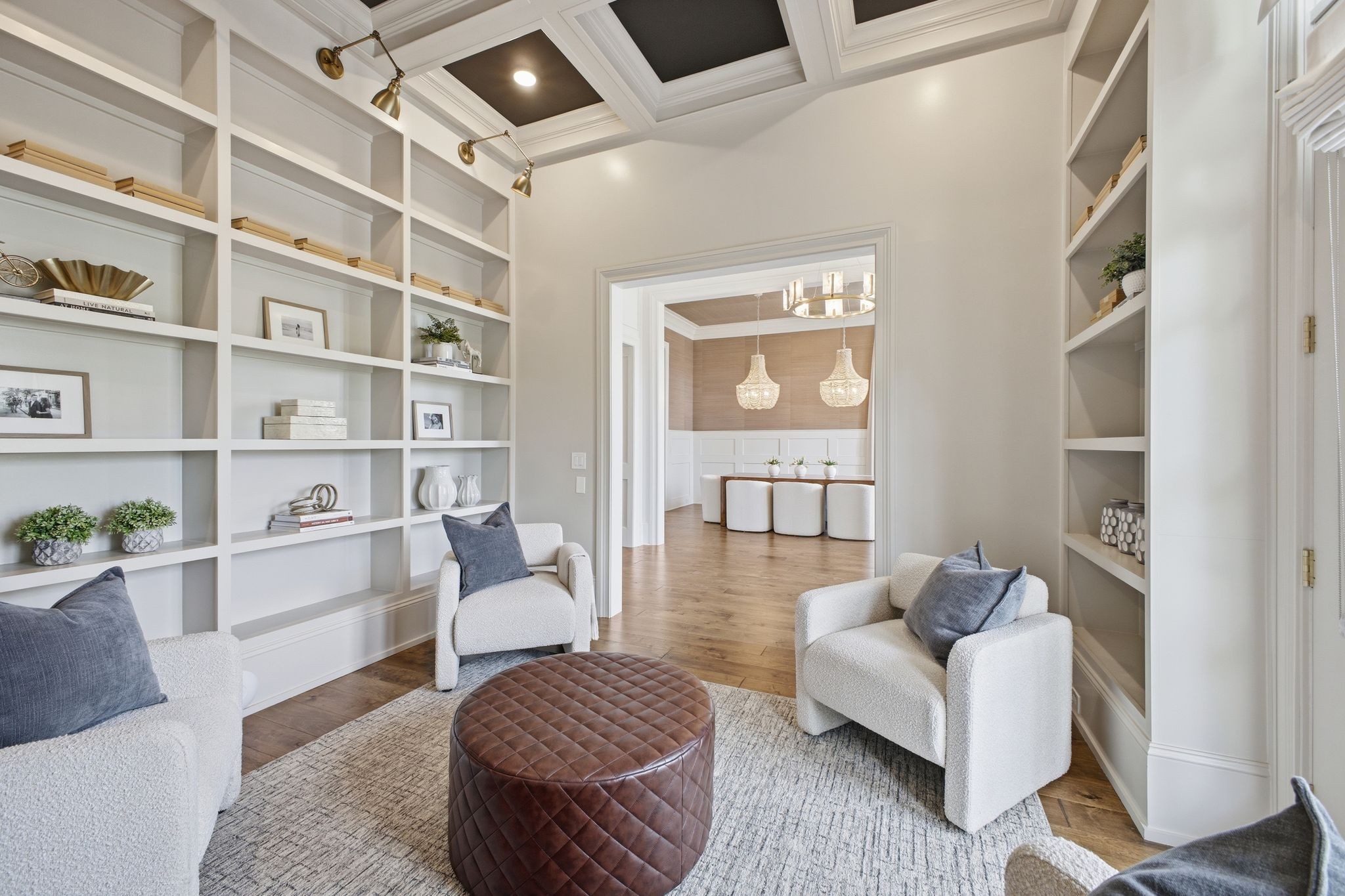 501 Bonaire Ln