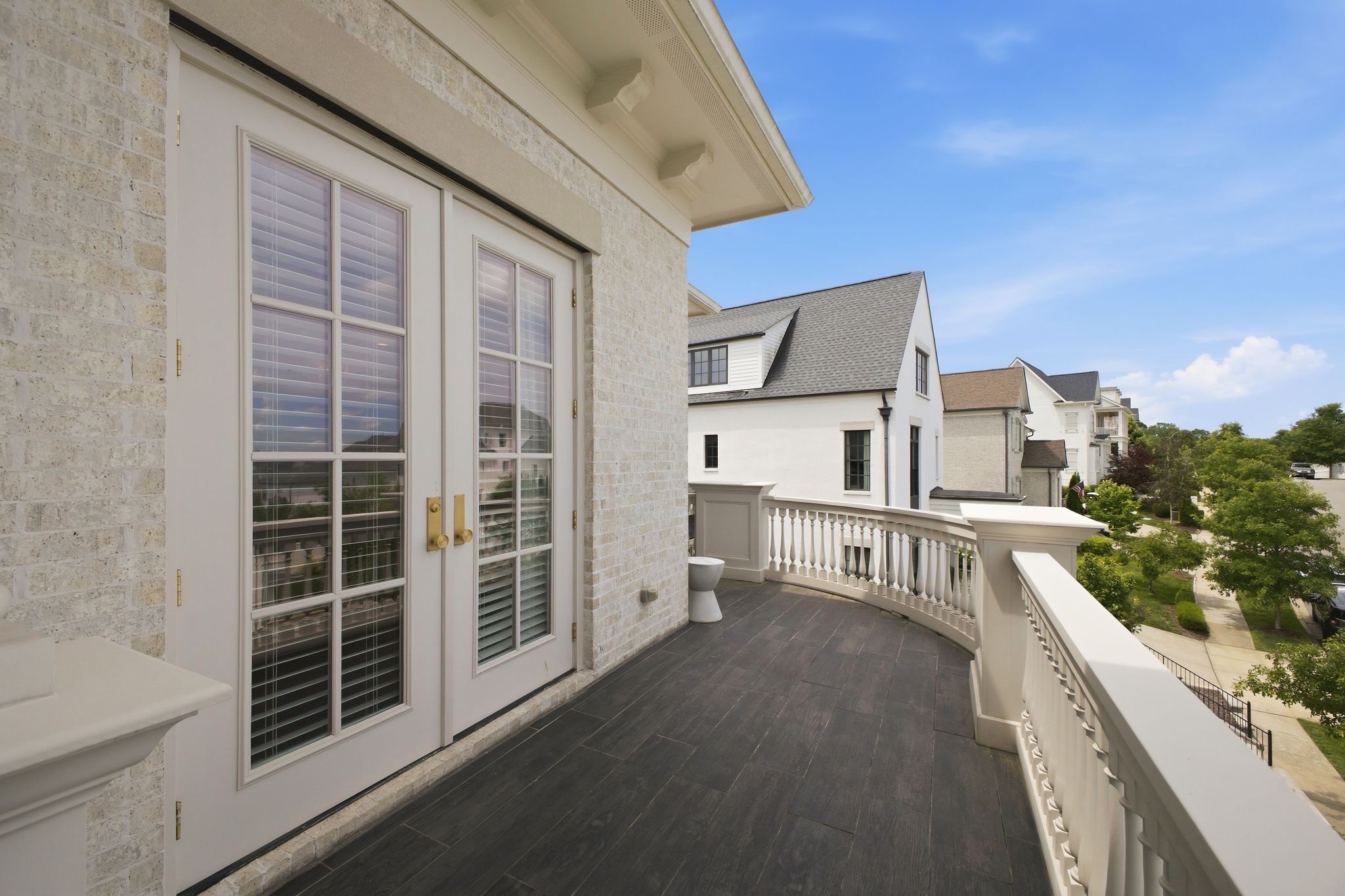 501 Bonaire Ln